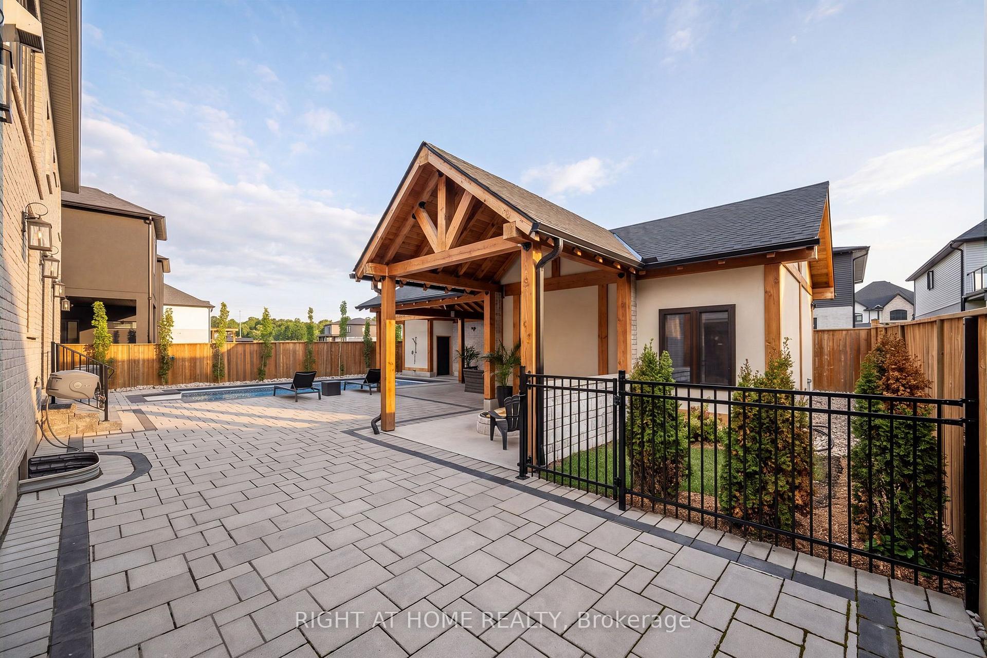 Photo 39 of 3460 Silverleaf Chase, London, South V — HOMEH