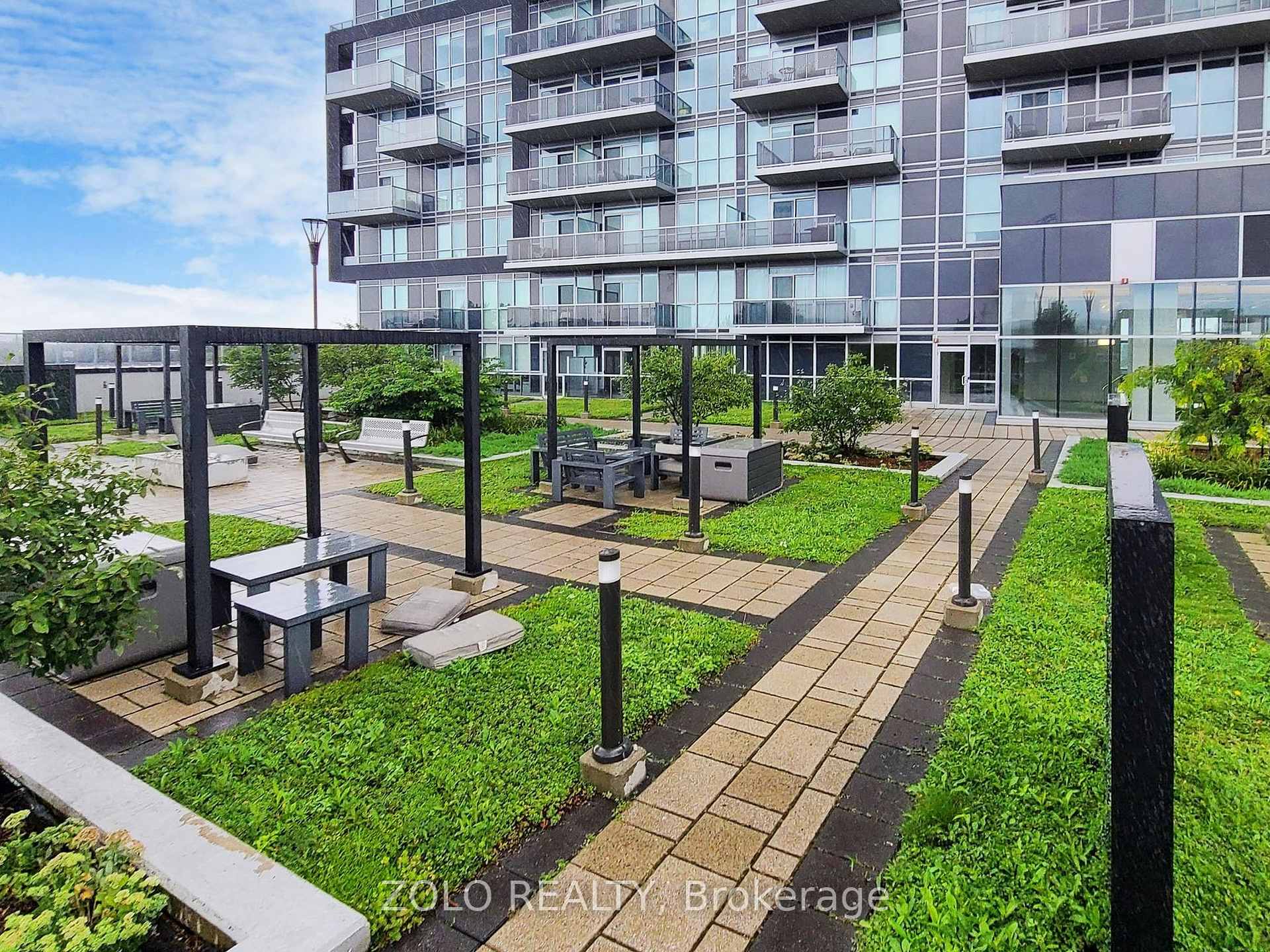 Photo 35 of Unit 201, 2093 Fairview Street, Burlington, Freeman — HOMEH