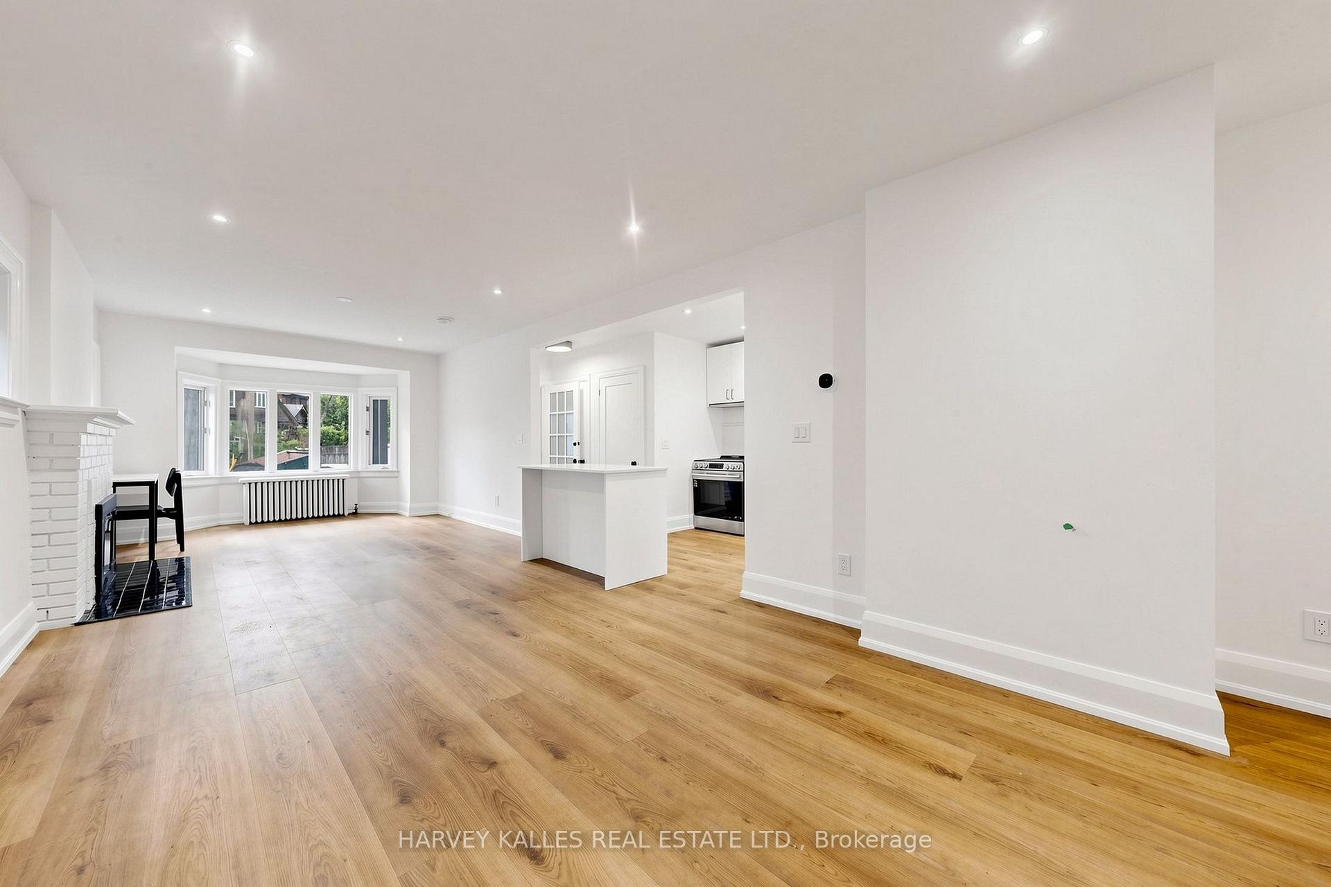 Photo 9 of Unit Main, 7 Tullis Drive, Toronto, Mount Pleasant West — HOMEH