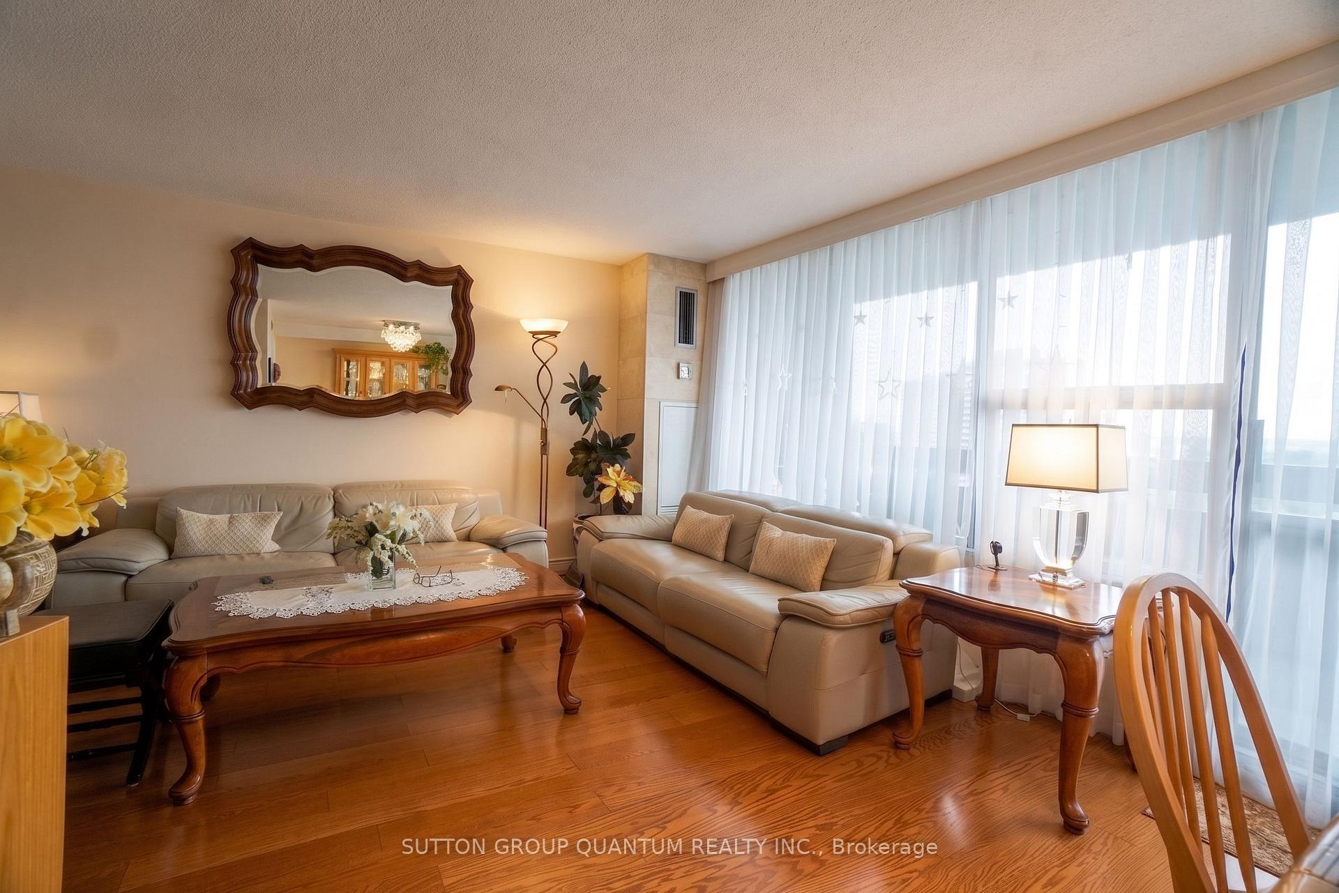 Photo 6 of Unit 1810, 11 Wincott Drive, Etobicoke, Kingsview Village-The Westway — HOMEH