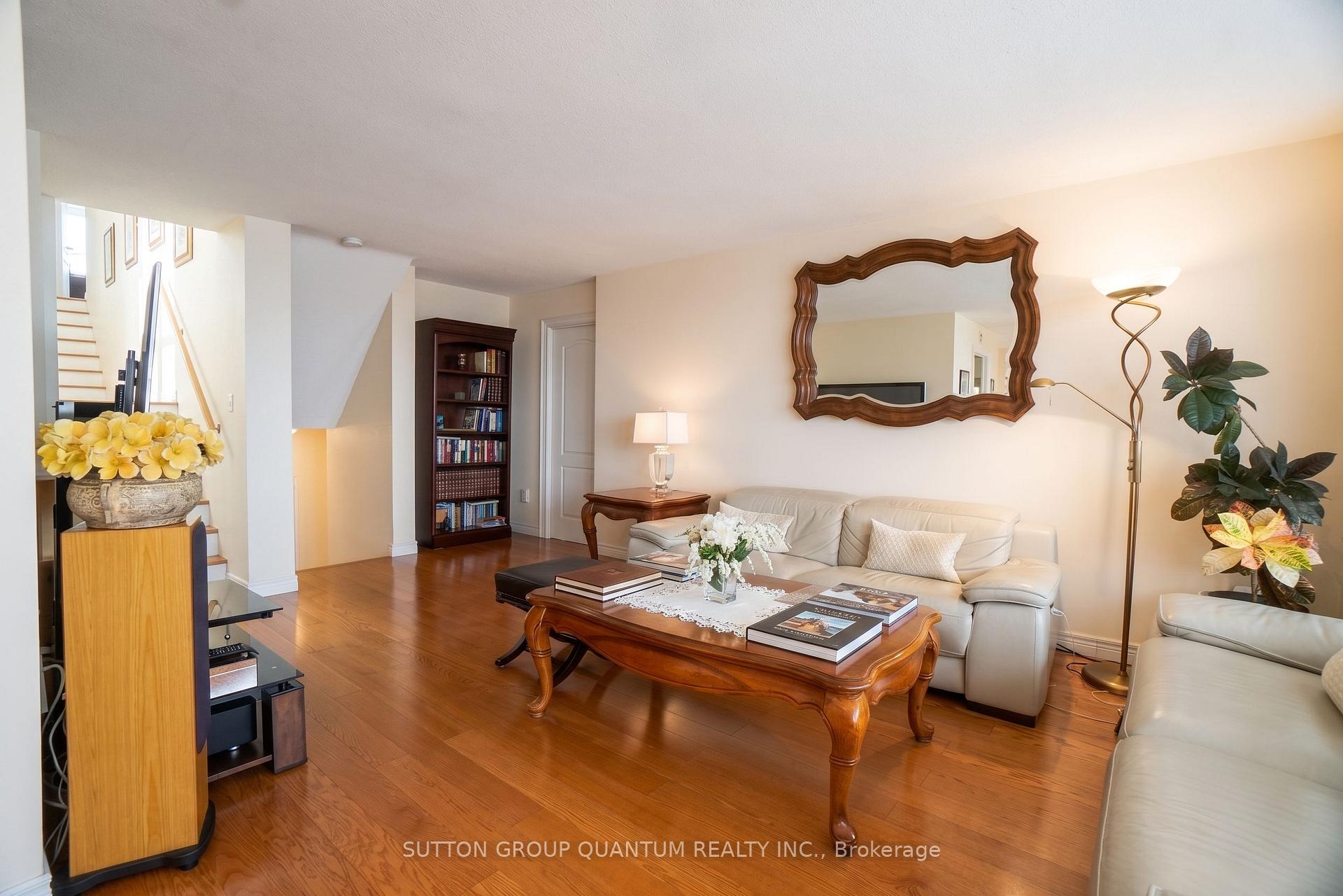 Photo 11 of Unit 1810, 11 Wincott Drive, Etobicoke, Kingsview Village-The Westway — HOMEH