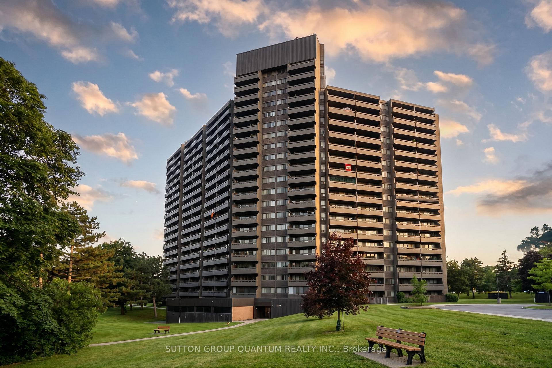Photo 25 of Unit 1810, 11 Wincott Drive, Etobicoke, Kingsview Village-The Westway — HOMEH