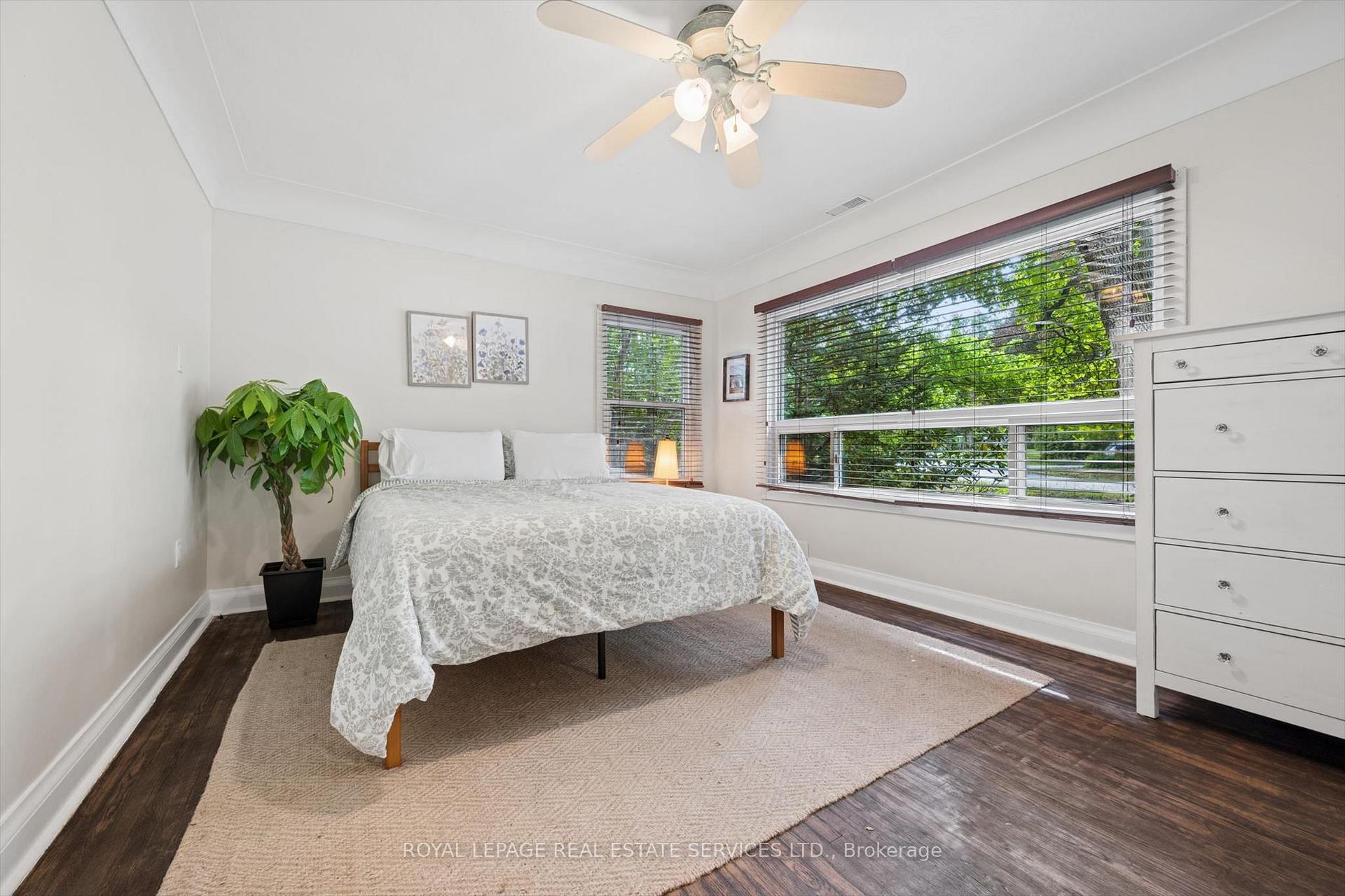 Photo 17 of 46 Germorda Drive, Oakville, College Park — HOMEH