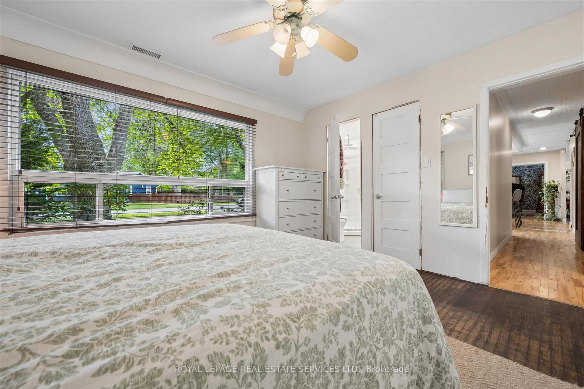 Photo 18 of 46 Germorda Drive, Oakville, College Park — HOMEH