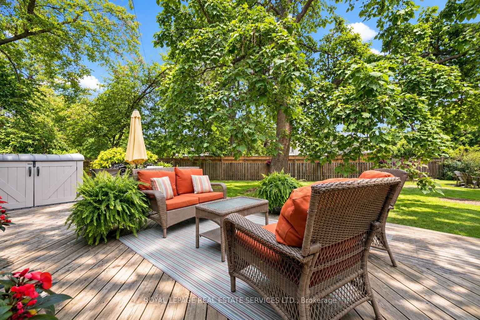 Photo 34 of 46 Germorda Drive, Oakville, College Park — HOMEH