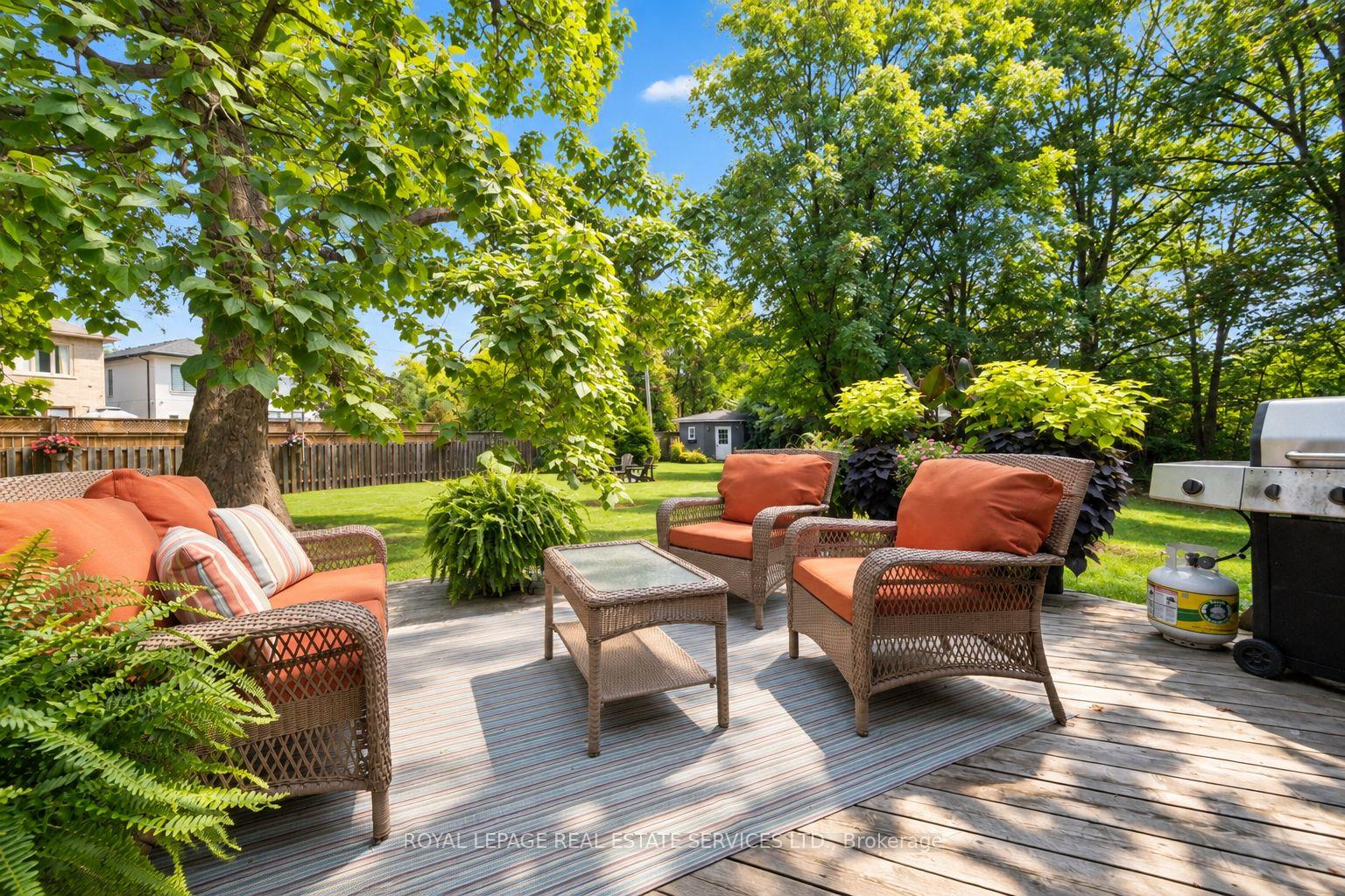Photo 35 of 46 Germorda Drive, Oakville, College Park — HOMEH