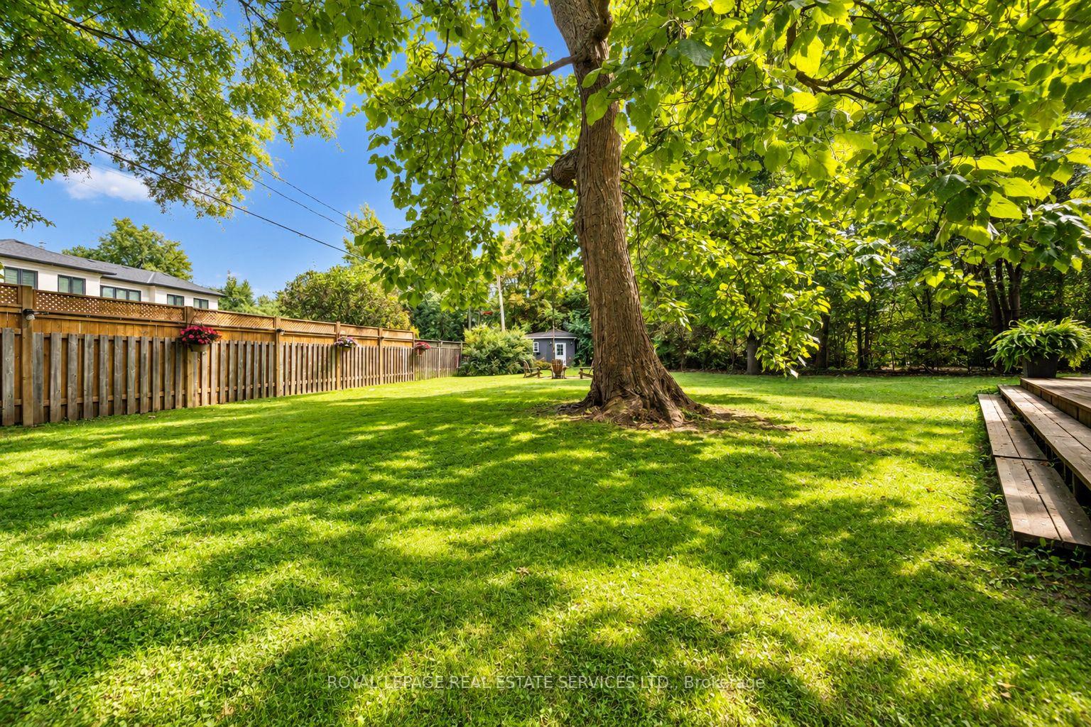Photo 38 of 46 Germorda Drive, Oakville, College Park — HOMEH