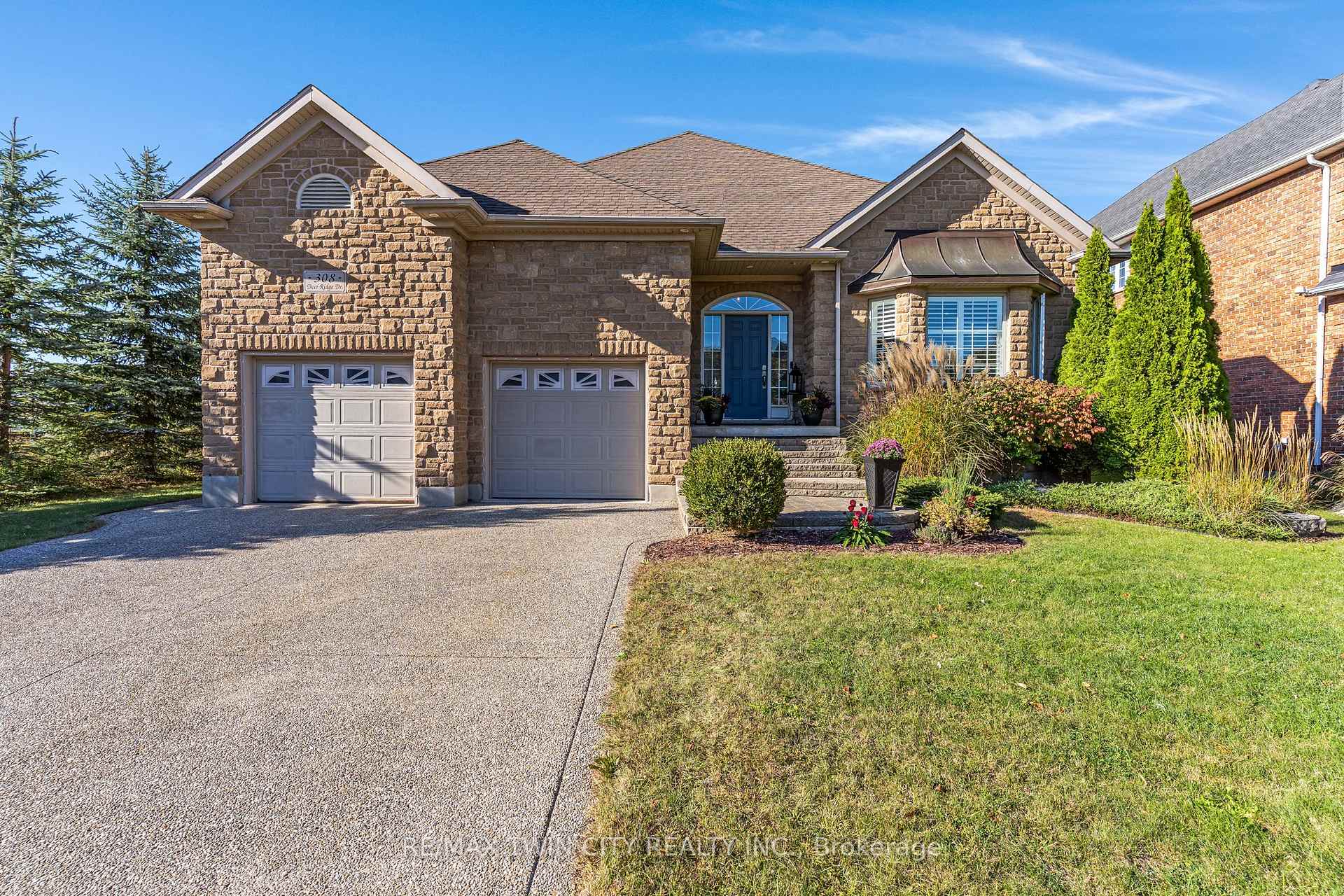 Photo 1 of 308 Deer Ridge Drive, Kitchener, Pioneer Tower West — HOMEH