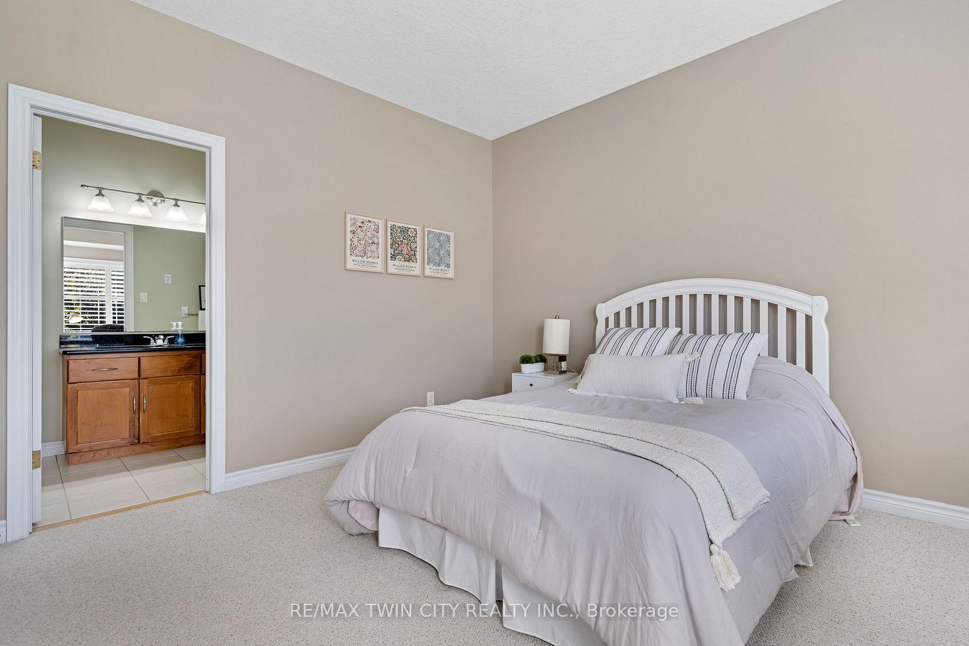 Photo 6 of 308 Deer Ridge Drive, Kitchener, Pioneer Tower West — HOMEH