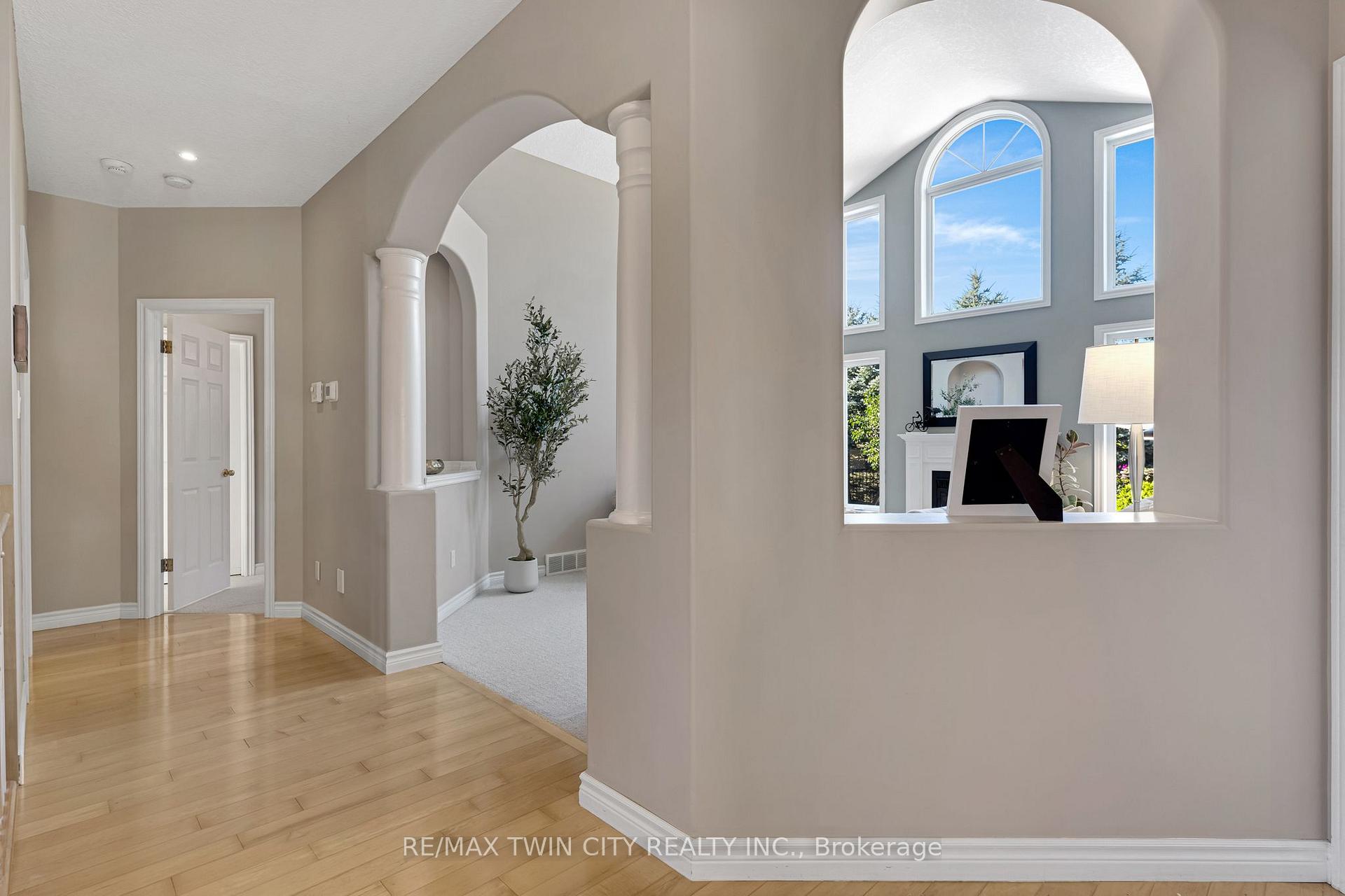 Photo 12 of 308 Deer Ridge Drive, Kitchener, Pioneer Tower West — HOMEH