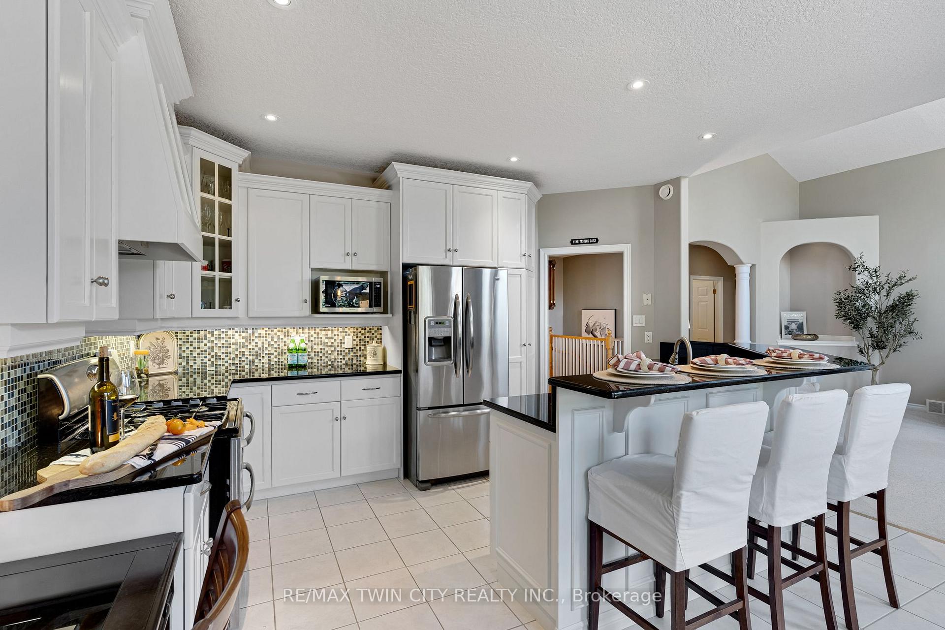 Photo 18 of 308 Deer Ridge Drive, Kitchener, Pioneer Tower West — HOMEH