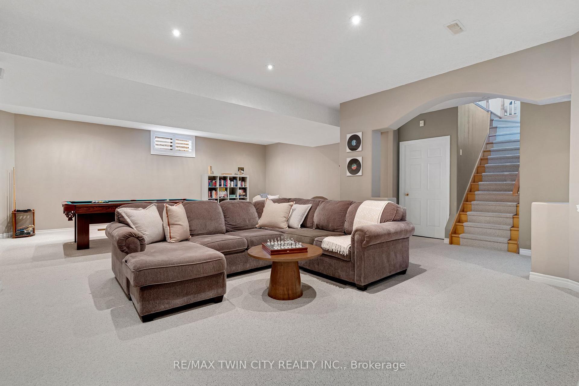 Photo 29 of 308 Deer Ridge Drive, Kitchener, Pioneer Tower West — HOMEH
