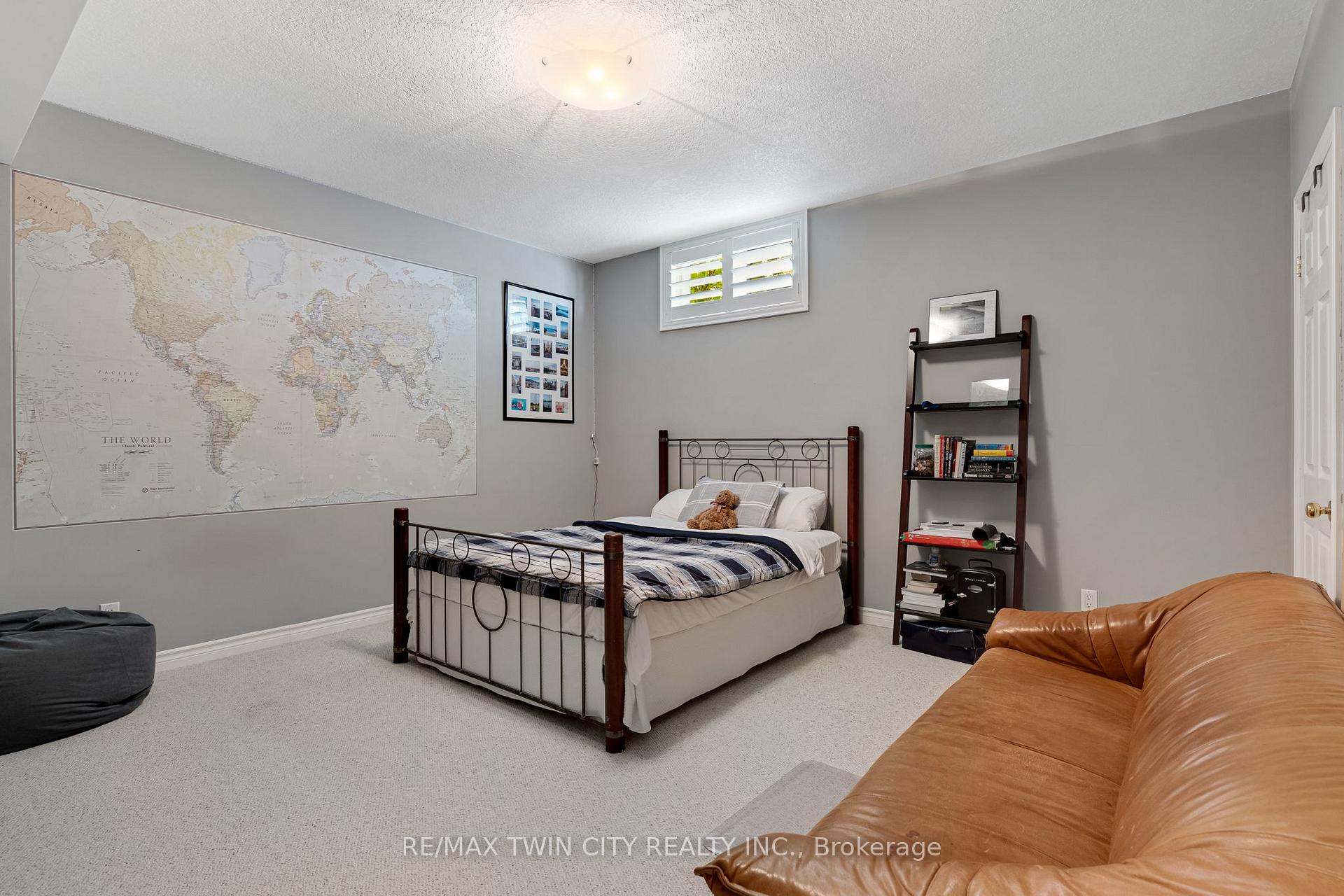Photo 33 of 308 Deer Ridge Drive, Kitchener, Pioneer Tower West — HOMEH