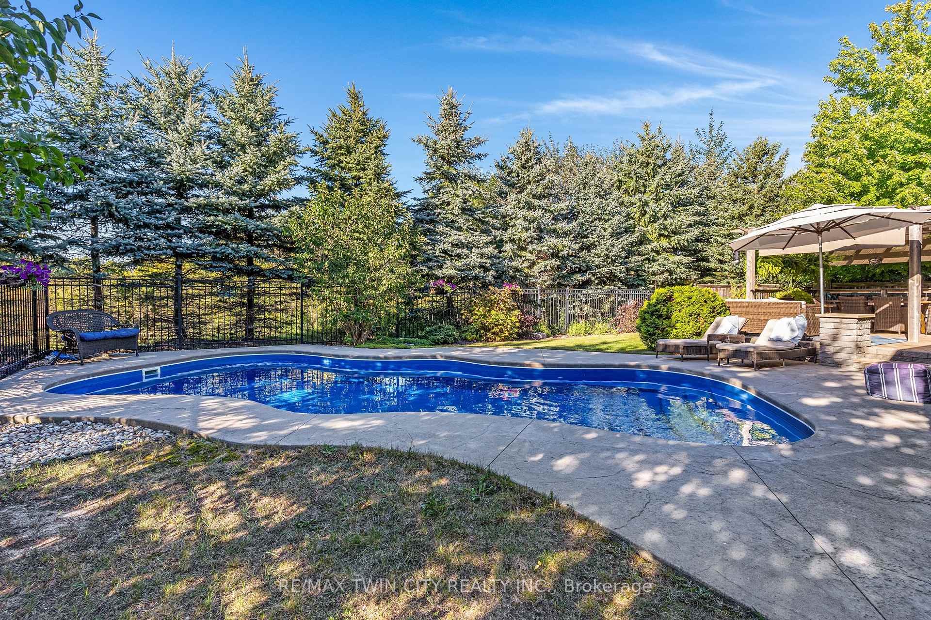 Photo 42 of 308 Deer Ridge Drive, Kitchener, Pioneer Tower West — HOMEH