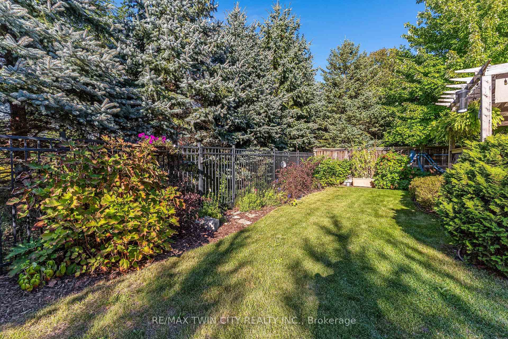 Photo 45 of 308 Deer Ridge Drive, Kitchener, Pioneer Tower West — HOMEH
