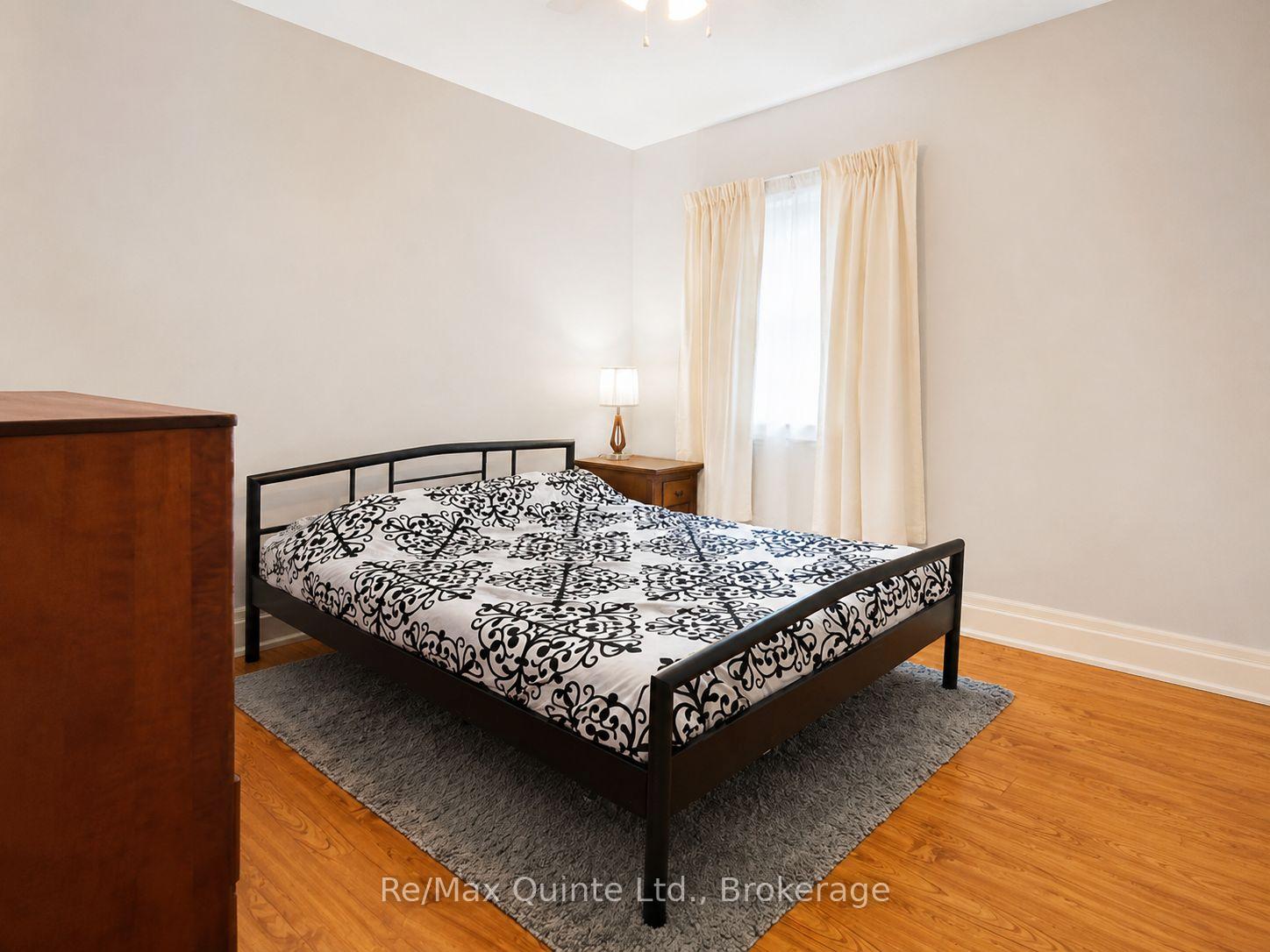 Photo 10 of 296 Coleman Street, Belleville, Belleville Ward — HOMEH