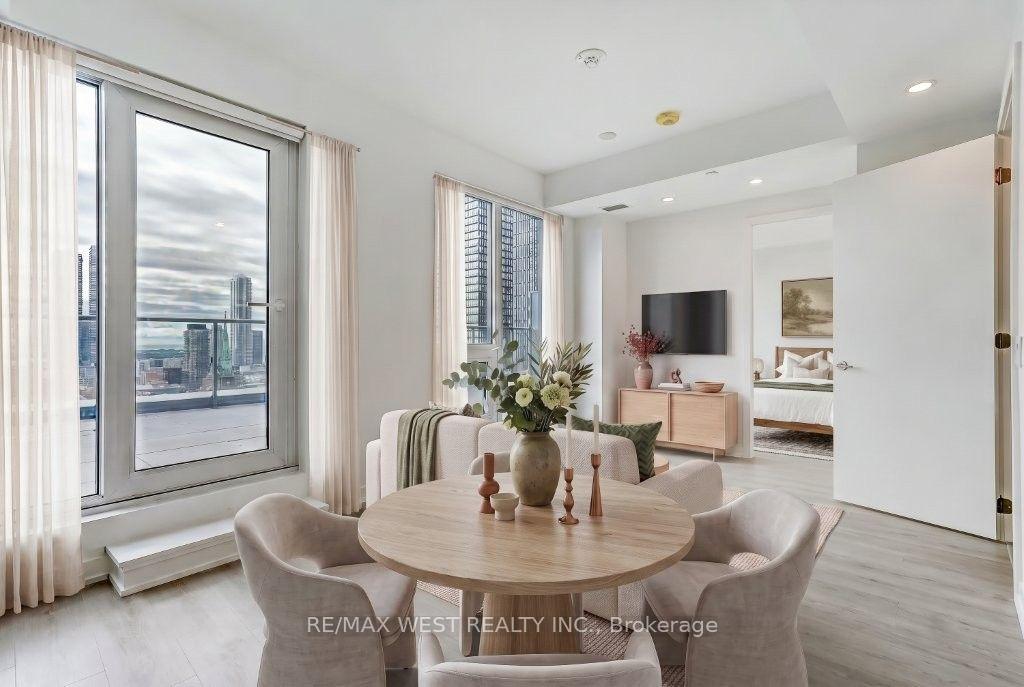 Photo 8 of Unit 2707, 100 Queen Street E, Toronto, Church-Yonge Corridor — HOMEH