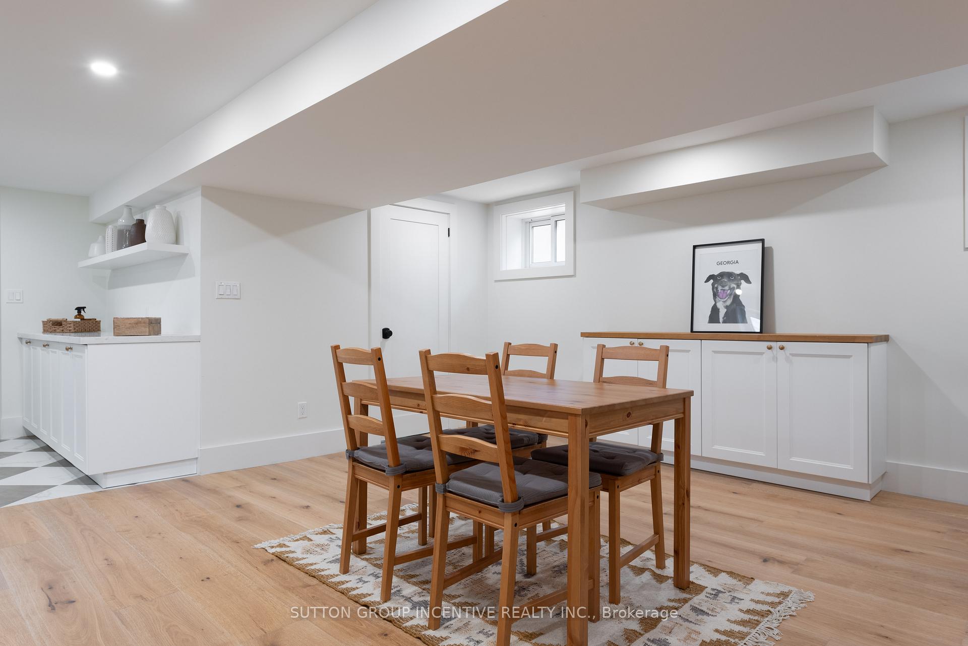 Photo 33 of 16 Robindale Avenue, Etobicoke, Alderwood — HOMEH