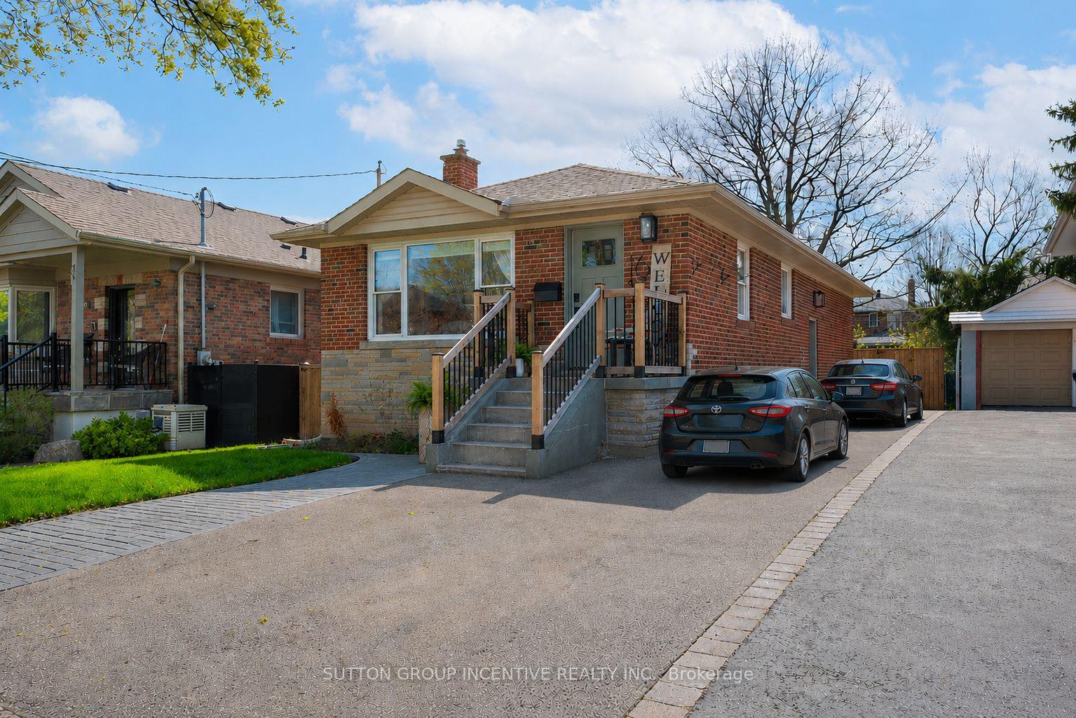 Photo 46 of 16 Robindale Avenue, Etobicoke, Alderwood — HOMEH