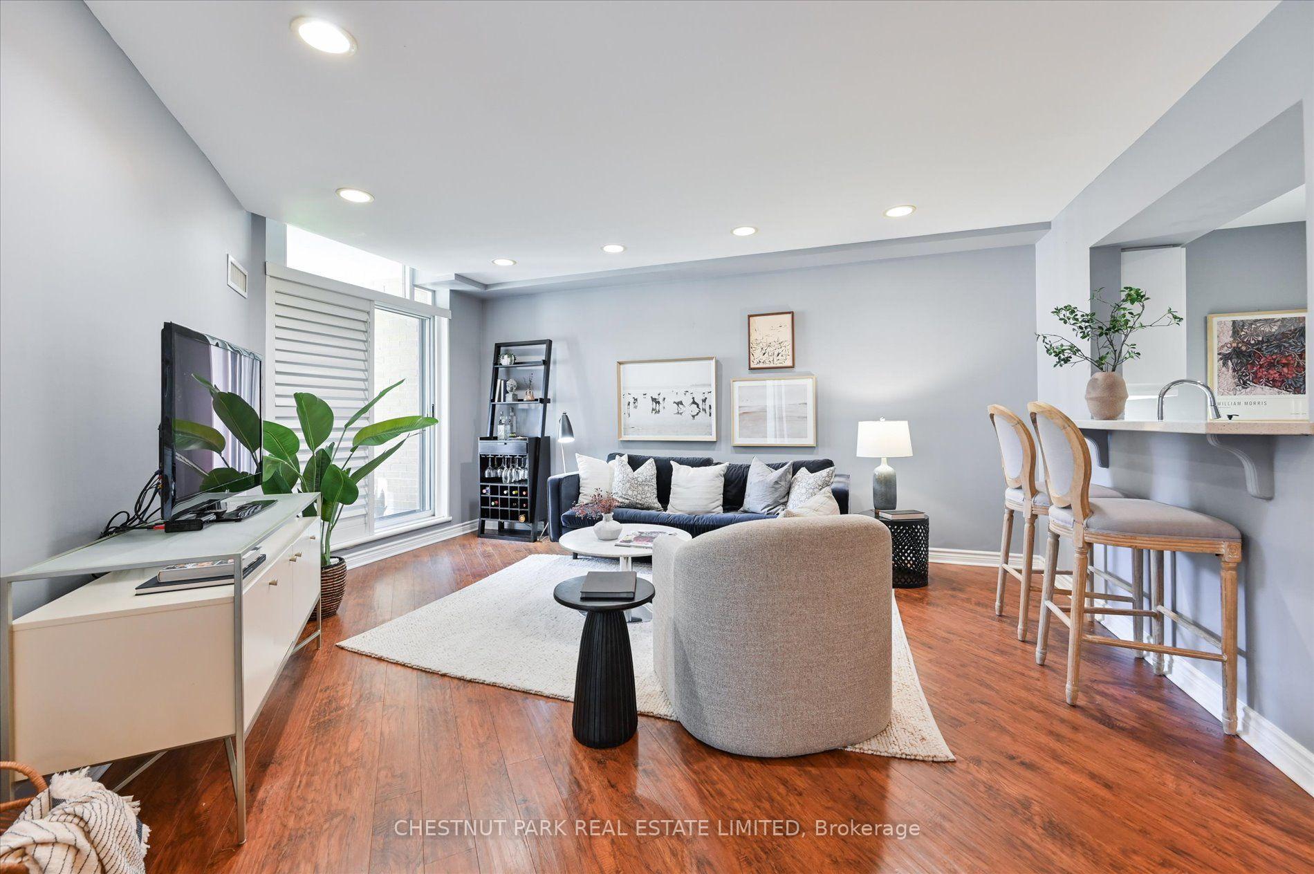 Photo 7 of Unit 406, 1750 Bayview Avenue, Toronto, Mount Pleasant East — HOMEH