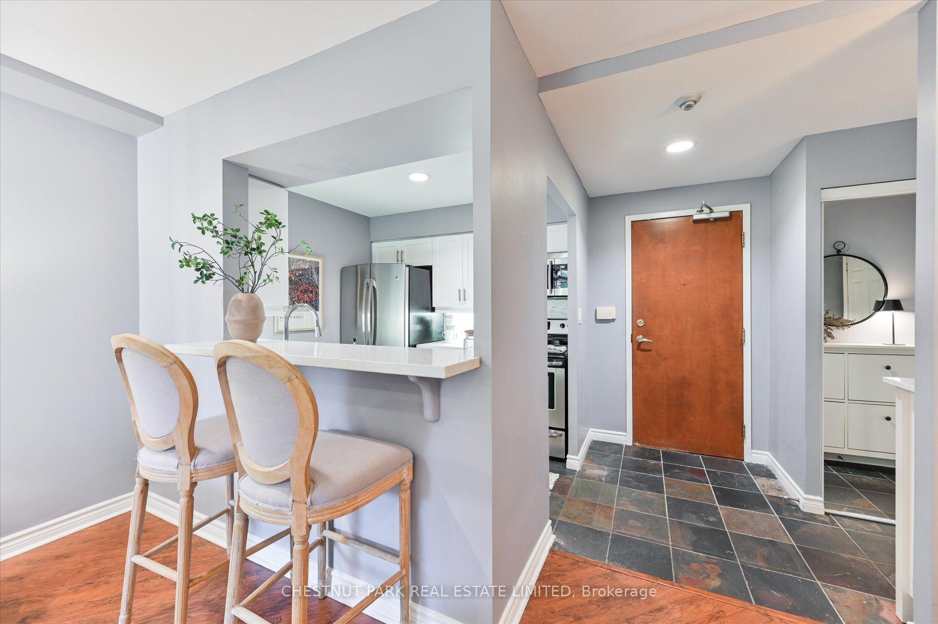 Photo 9 of Unit 406, 1750 Bayview Avenue, Toronto, Mount Pleasant East — HOMEH