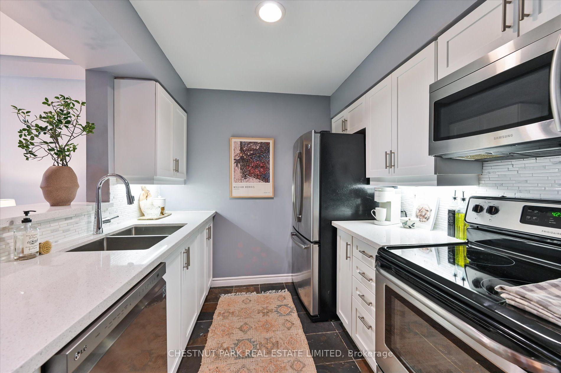 Photo 10 of Unit 406, 1750 Bayview Avenue, Toronto, Mount Pleasant East — HOMEH