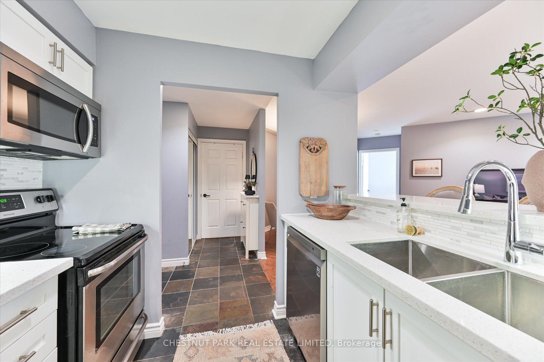 Photo 12 of Unit 406, 1750 Bayview Avenue, Toronto, Mount Pleasant East — HOMEH