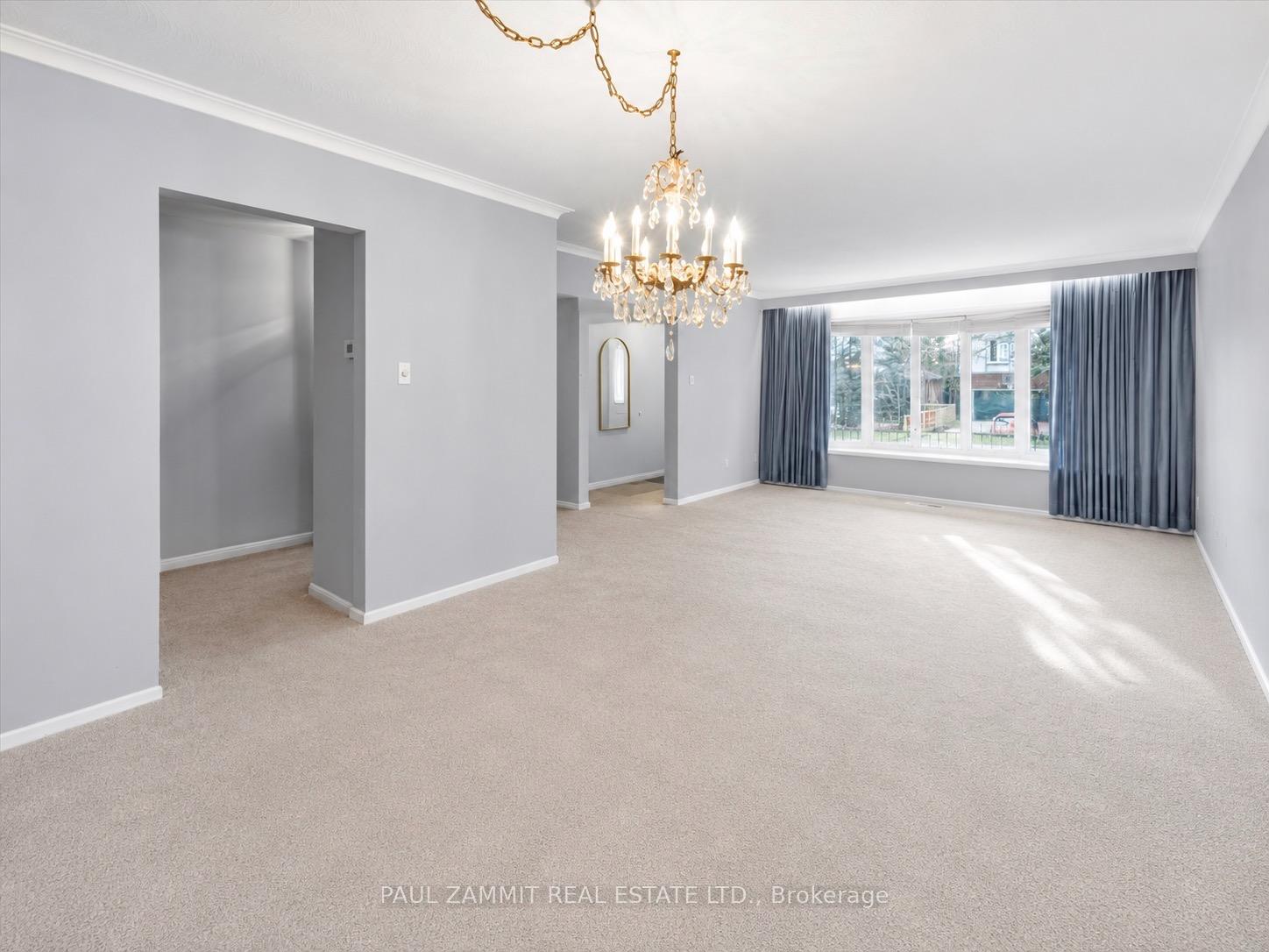 Photo 7 of 27 Ladyslipper Court, Markham, Bayview Glen — HOMEH