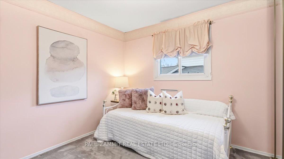 Photo 15 of 27 Ladyslipper Court, Markham, Bayview Glen — HOMEH