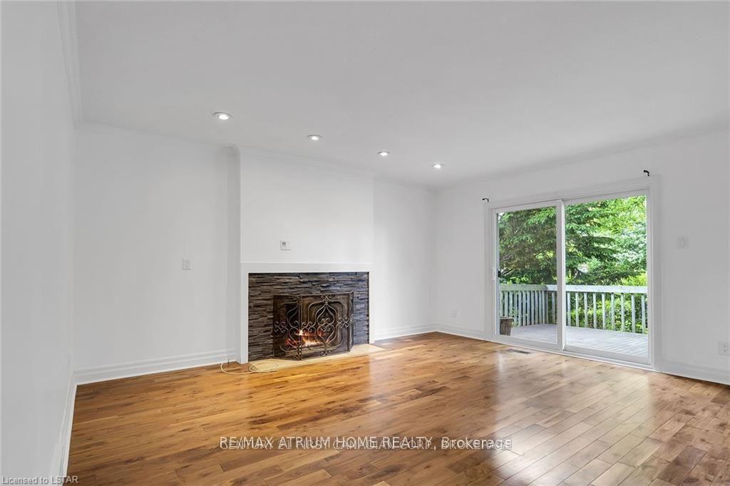 Photo 5 of 40 Stuyvesant Place, London, South N — HOMEH