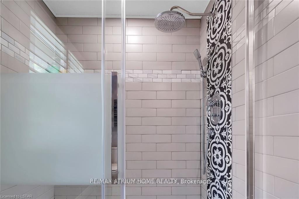 Photo 17 of 40 Stuyvesant Place, London, South N — HOMEH