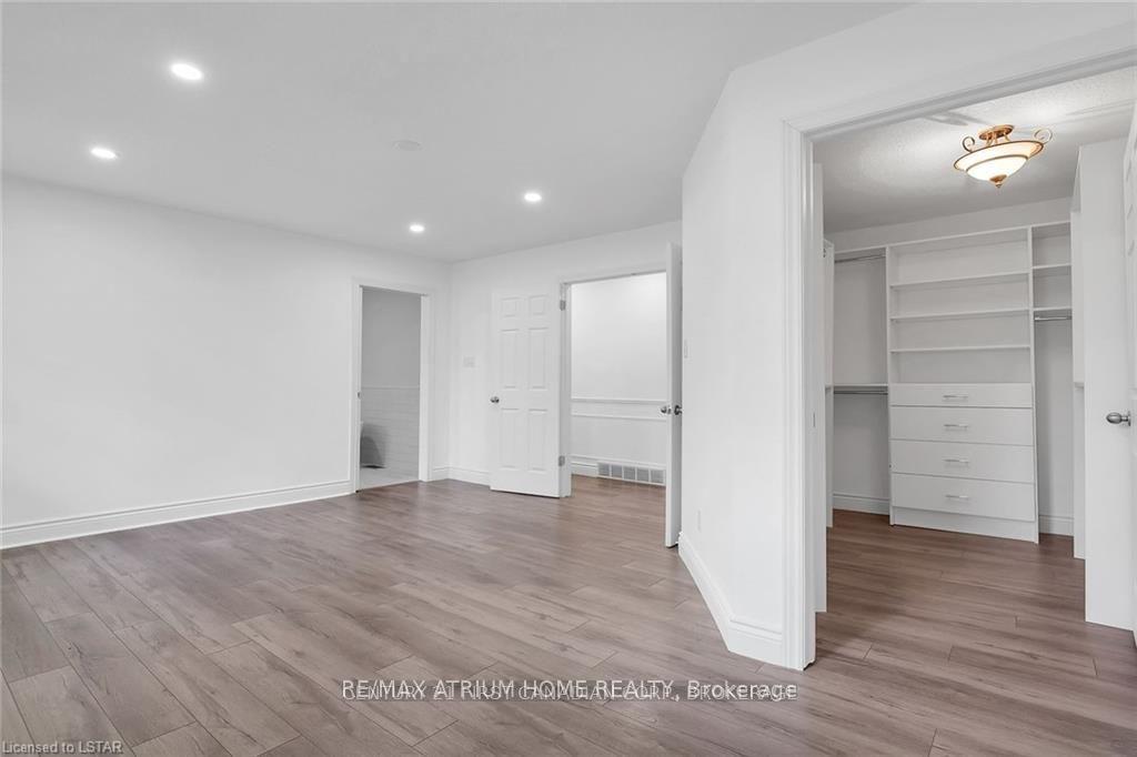 Photo 23 of 40 Stuyvesant Place, London, South N — HOMEH