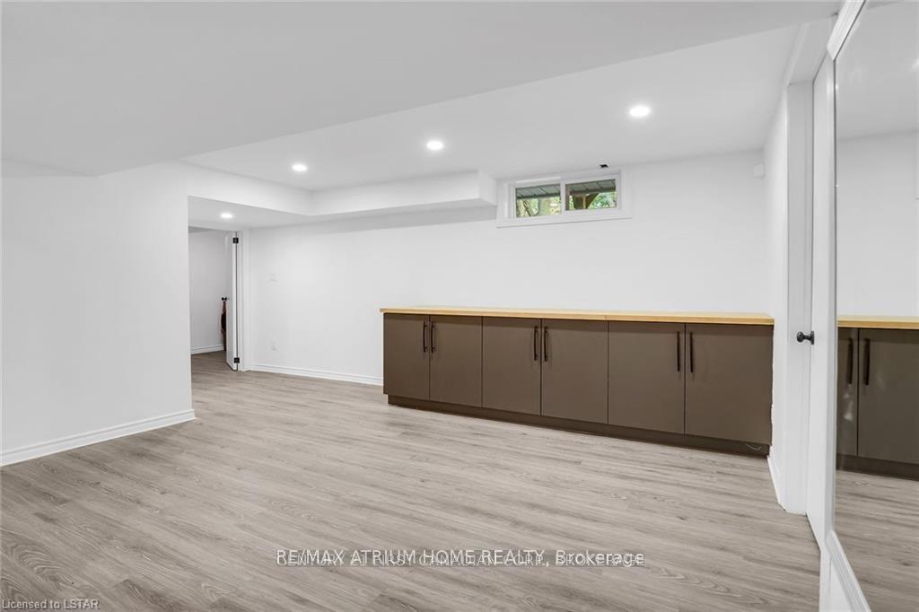Photo 34 of 40 Stuyvesant Place, London, South N — HOMEH