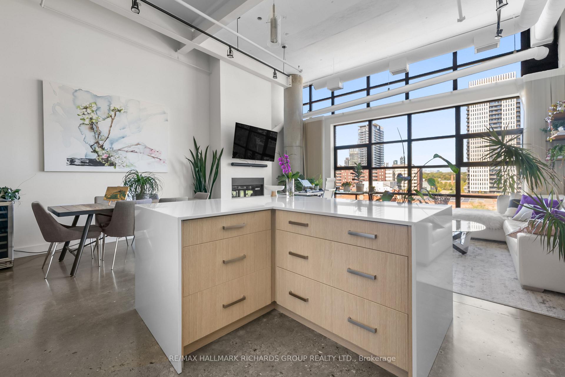 Photo 5 of Unit 716, 90 Sumach Street, Toronto, Regent Park — HOMEH