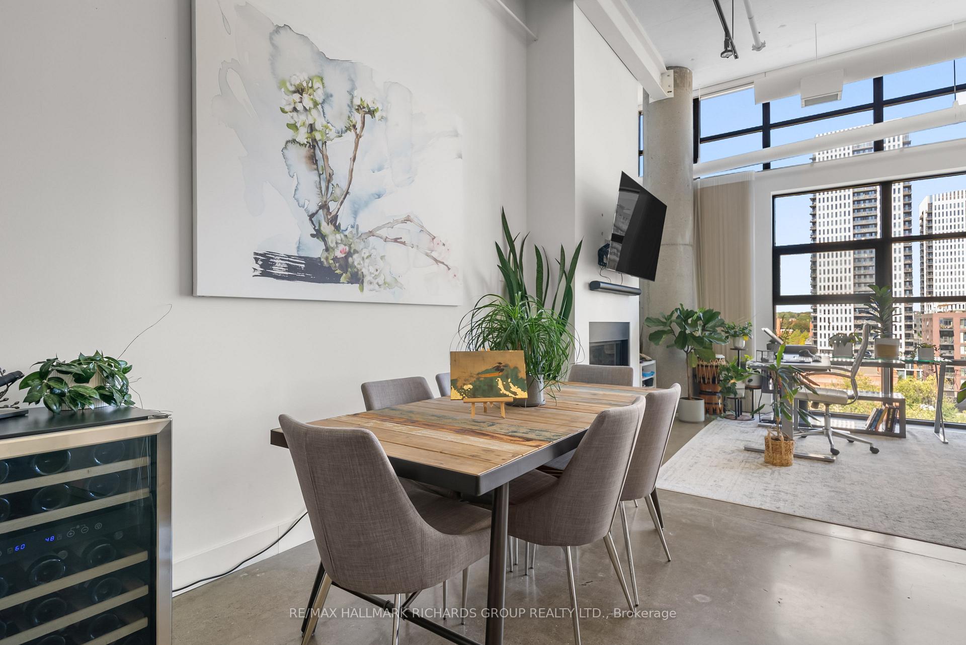 Photo 6 of Unit 716, 90 Sumach Street, Toronto, Regent Park — HOMEH