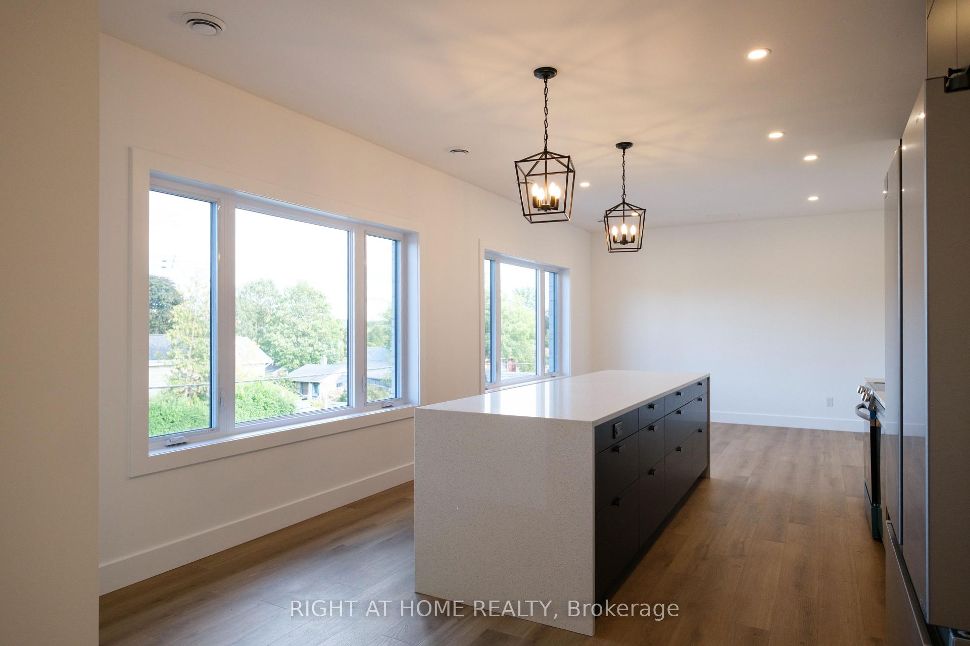 Photo 6 of Unit Unit # 1, 19 James Street, Arnprior, Arnprior — HOMEH