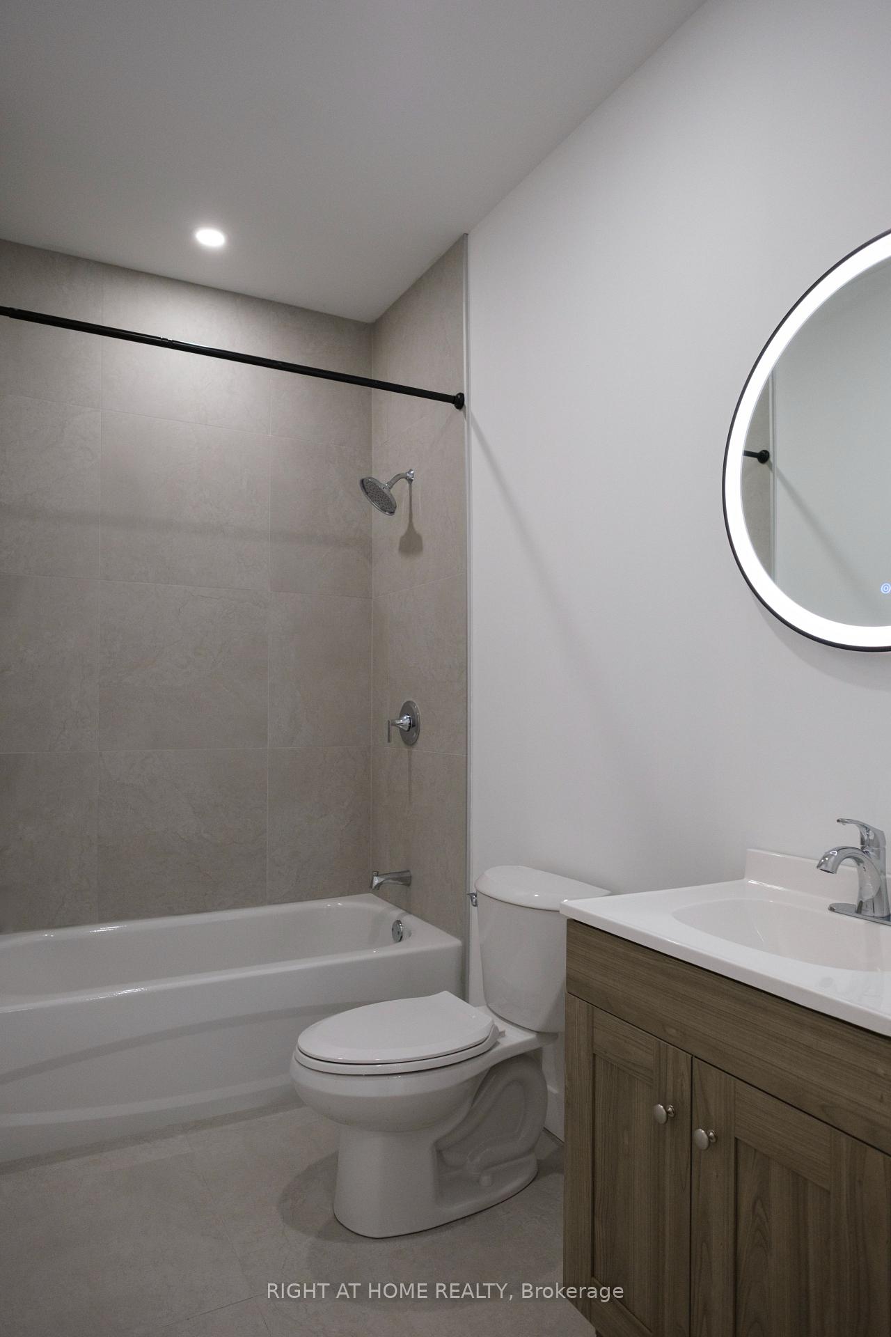 Photo 13 of Unit Unit # 1, 19 James Street, Arnprior, Arnprior — HOMEH