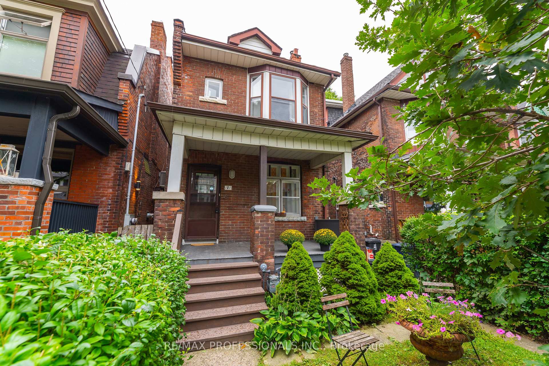 Front of 181 Garden Avenue