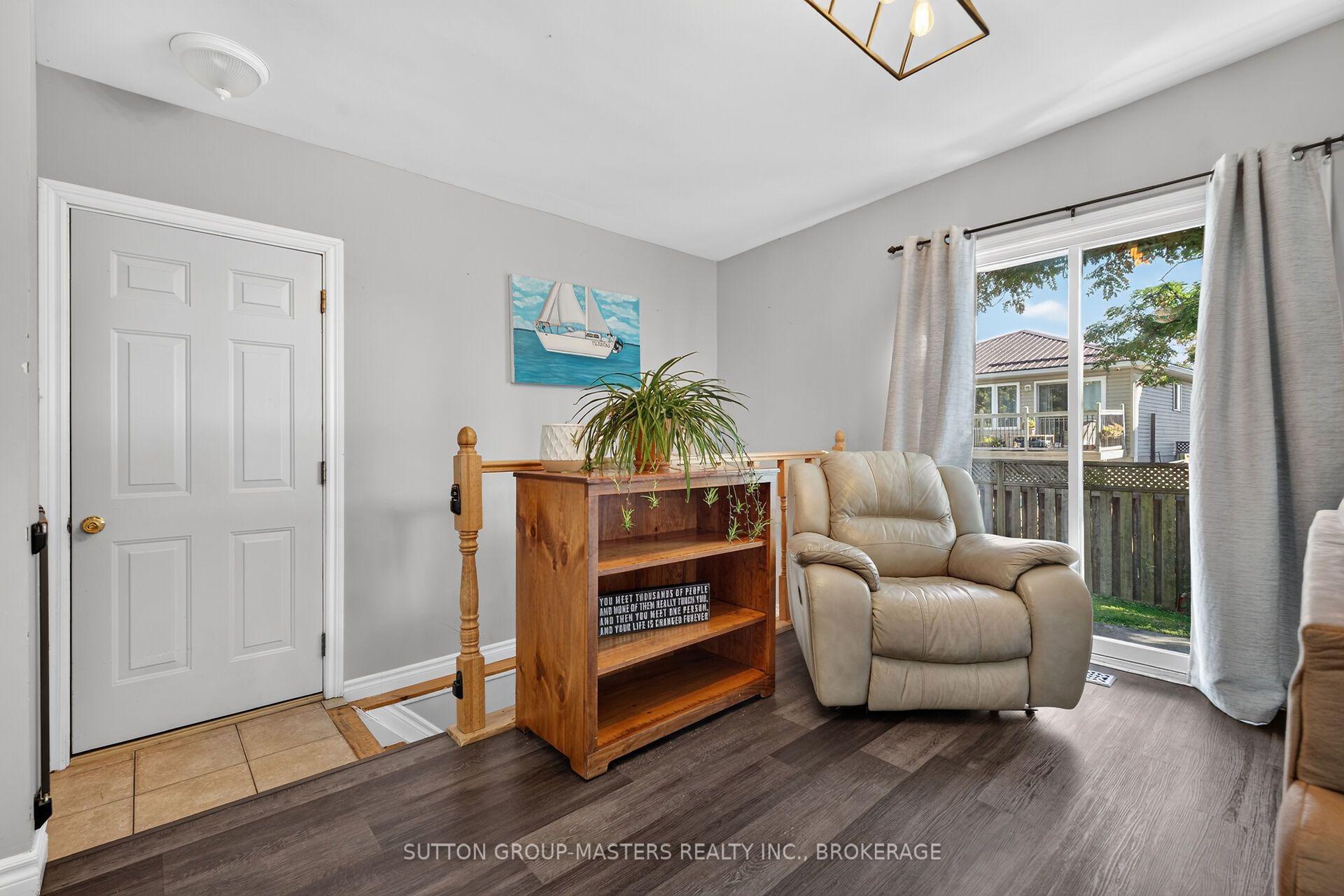 Photo 10 of 22 Quinte Avenue, Loyalist, Amherstview — HOMEH