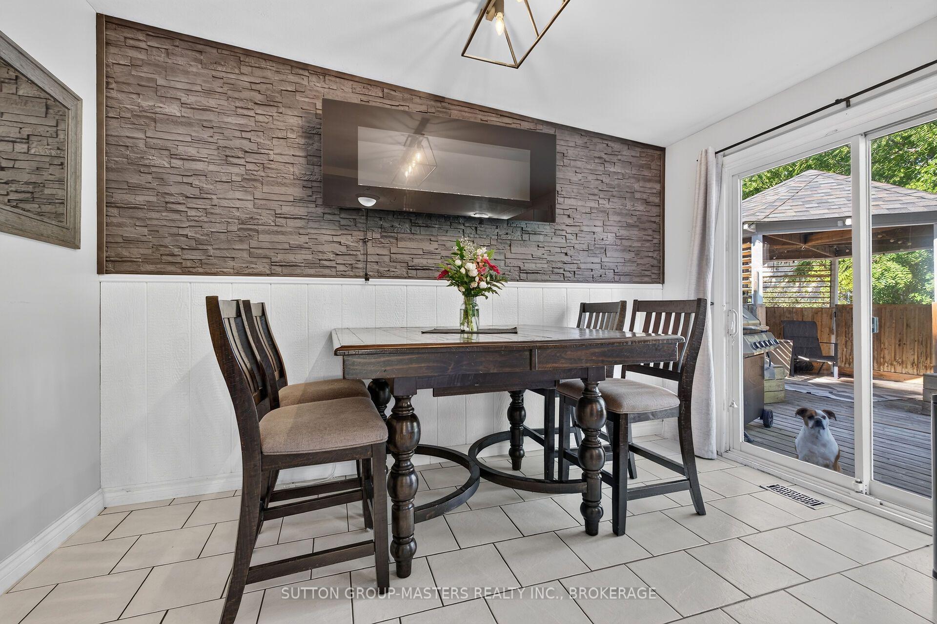 Photo 17 of 22 Quinte Avenue, Loyalist, Amherstview — HOMEH