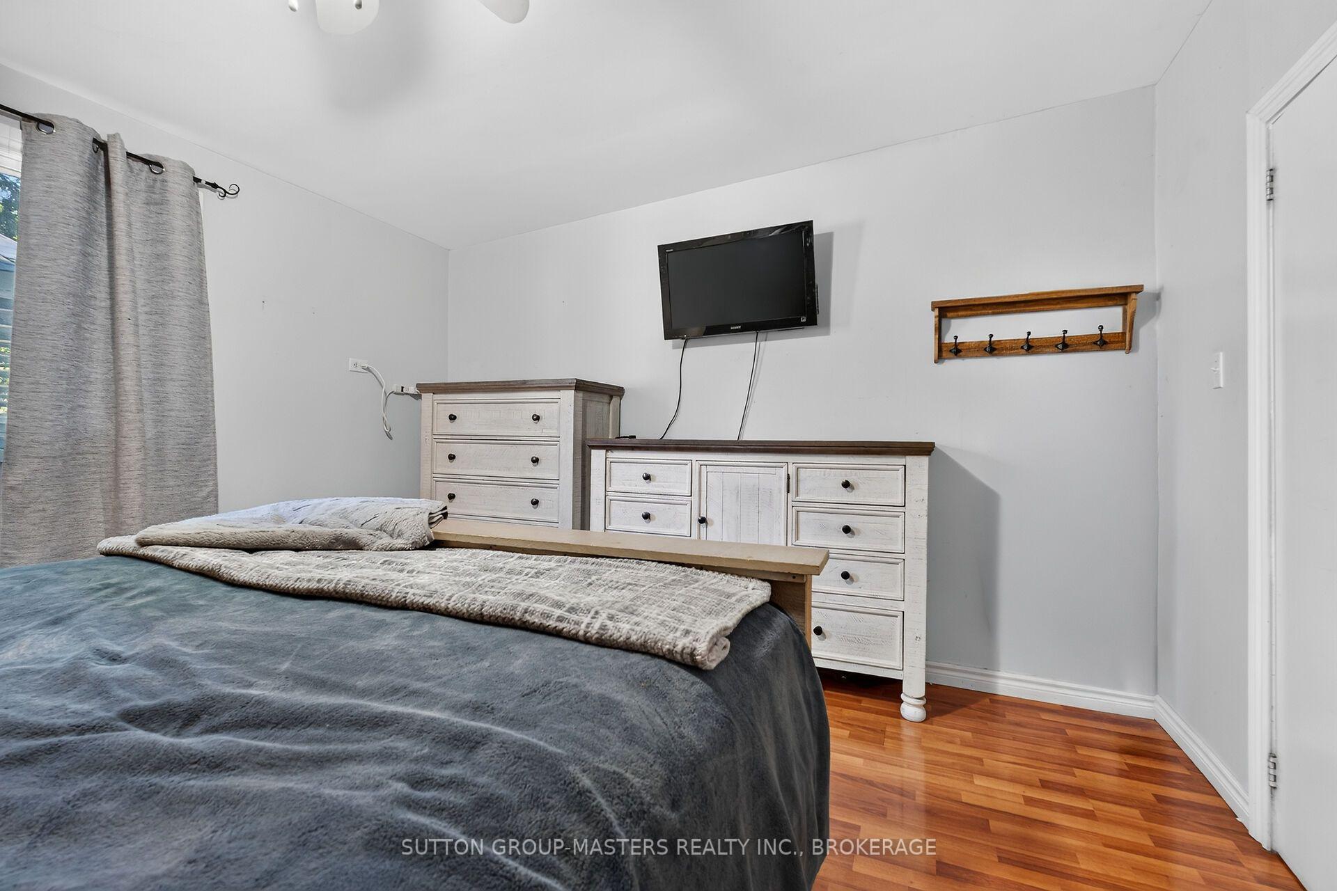 Photo 20 of 22 Quinte Avenue, Loyalist, Amherstview — HOMEH