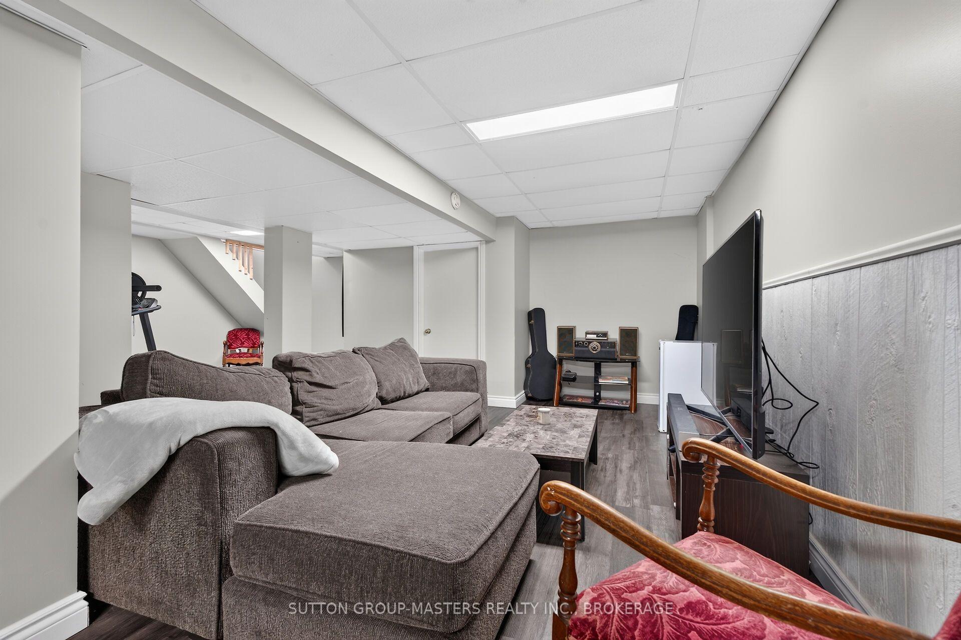 Photo 27 of 22 Quinte Avenue, Loyalist, Amherstview — HOMEH