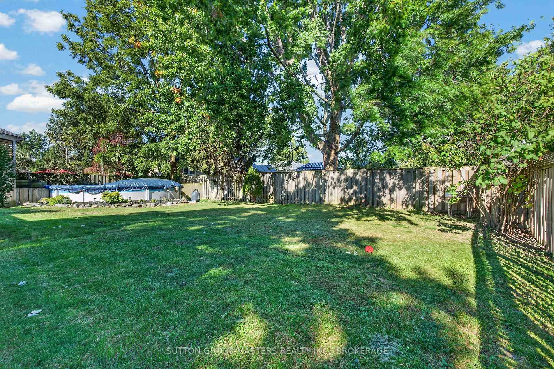 Photo 38 of 22 Quinte Avenue, Loyalist, Amherstview — HOMEH