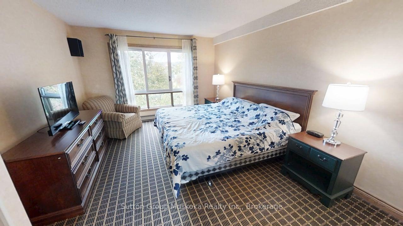 Photo 9 of 27-202 Golfview - Deerhurst Drive, Huntsville, Chaffey — HOMEH