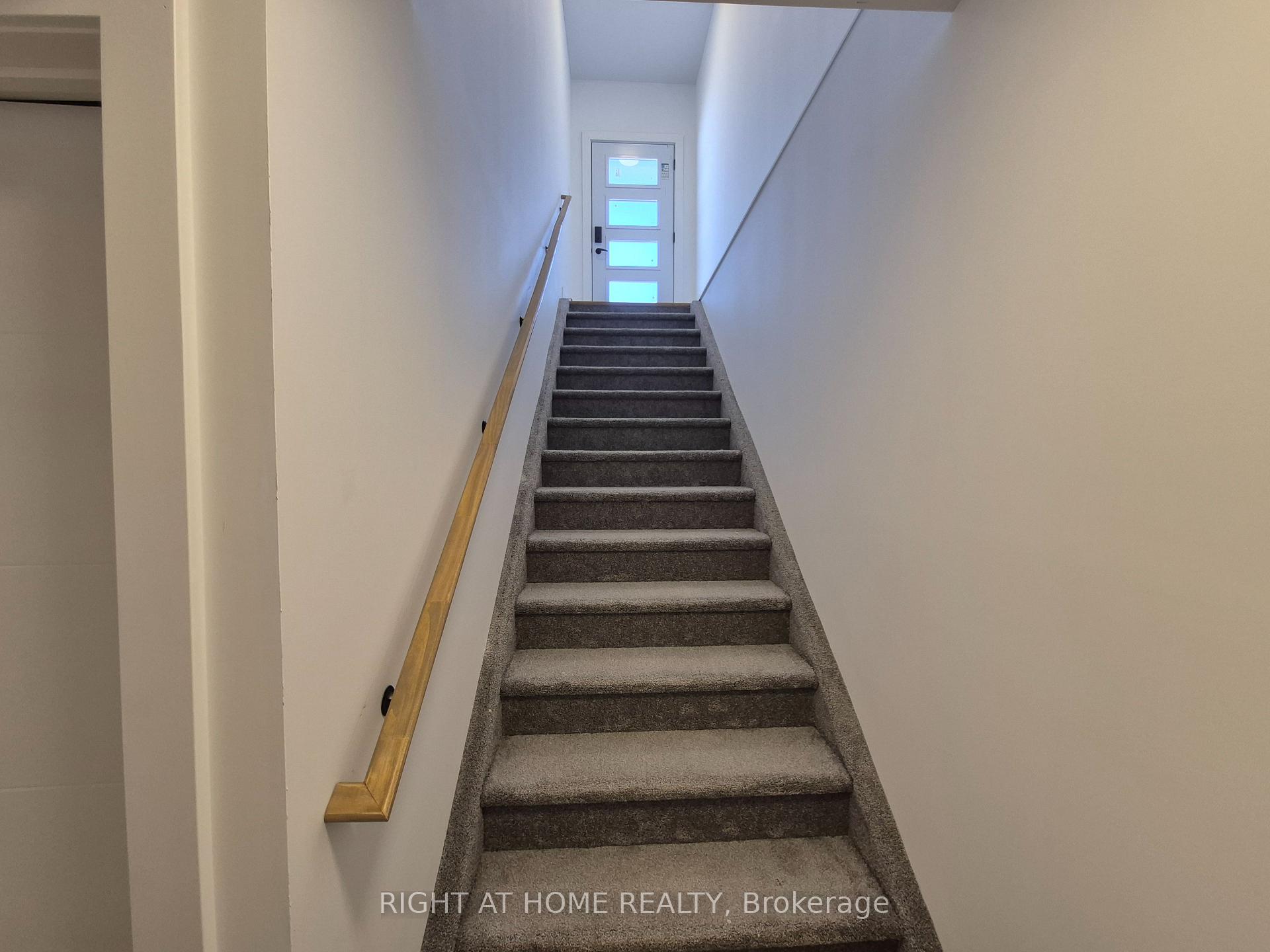 Photo 4 of Unit Unit # 3, 19 James Street, Arnprior, Arnprior — HOMEH