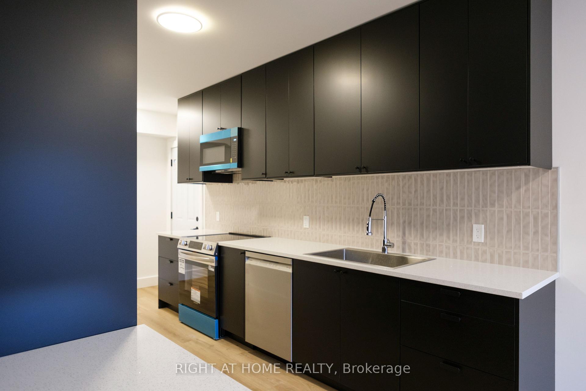 Photo 6 of Unit Unit # 3, 19 James Street, Arnprior, Arnprior — HOMEH