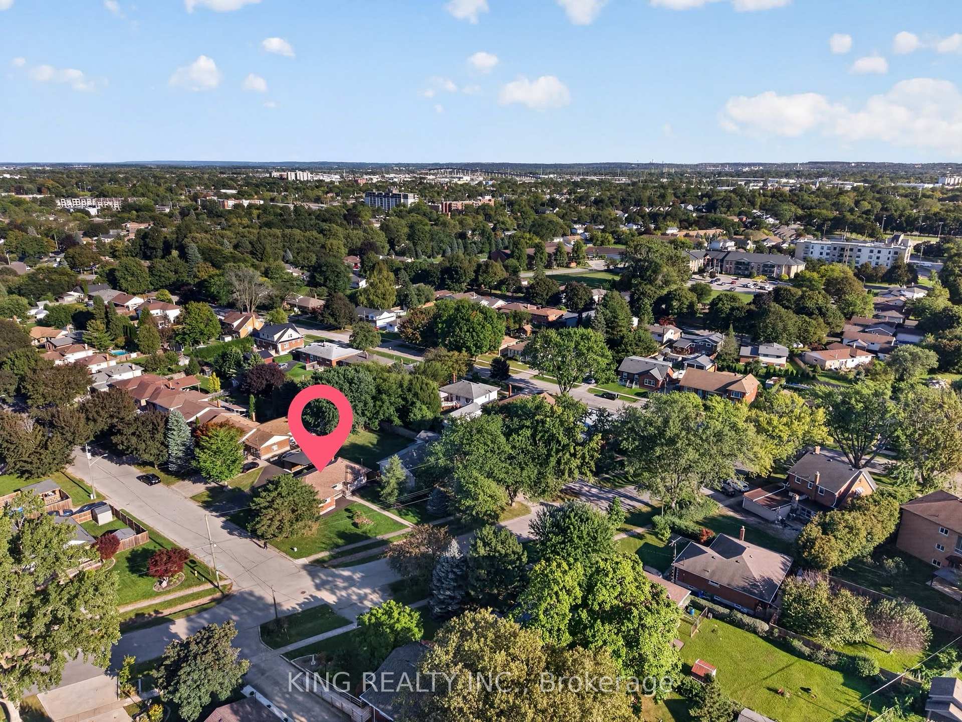 Photo 7 of 35 Hewko Street, St. Catharines, Fairview — HOMEH
