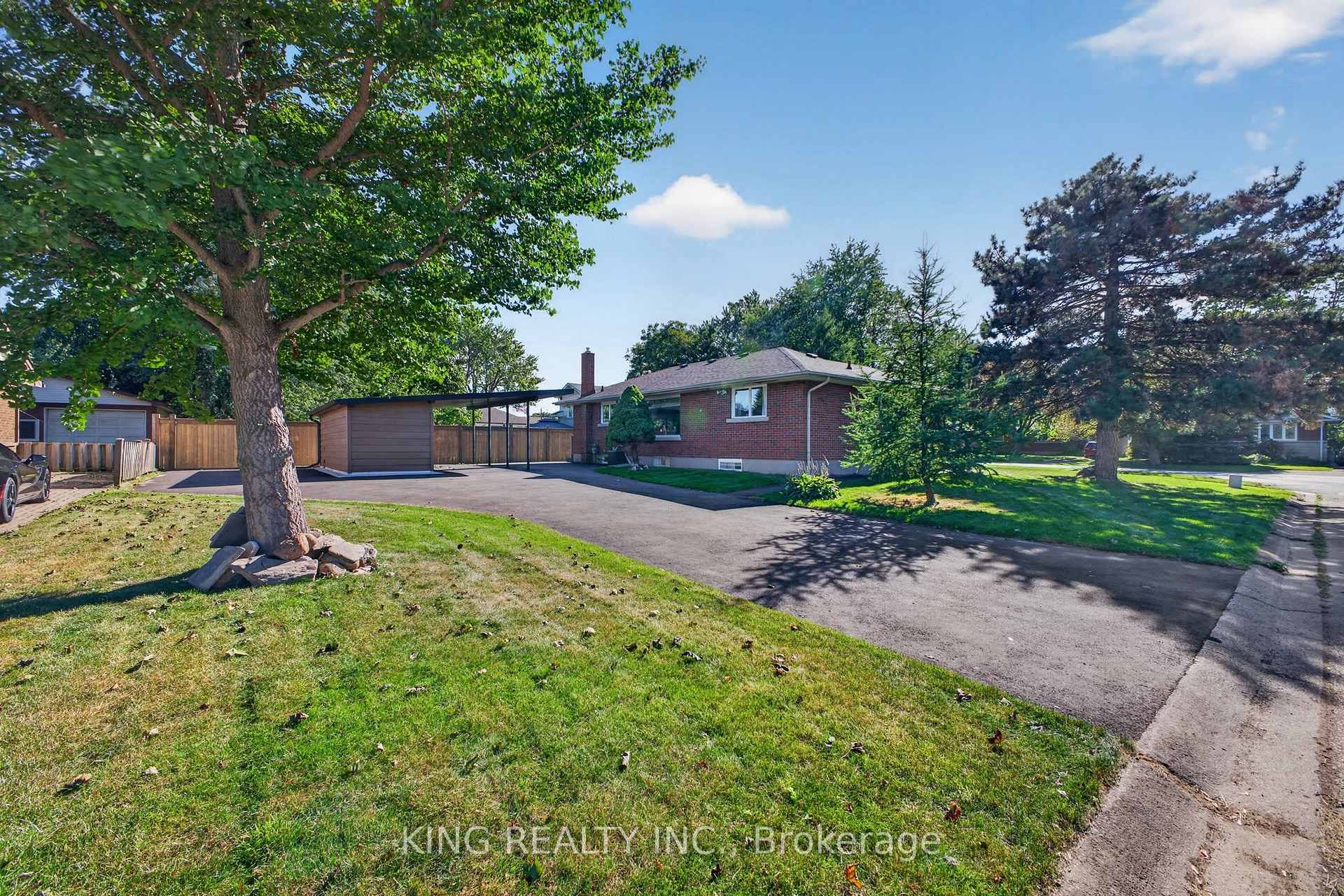 Photo 21 of 35 Hewko Street, St. Catharines, Fairview — HOMEH