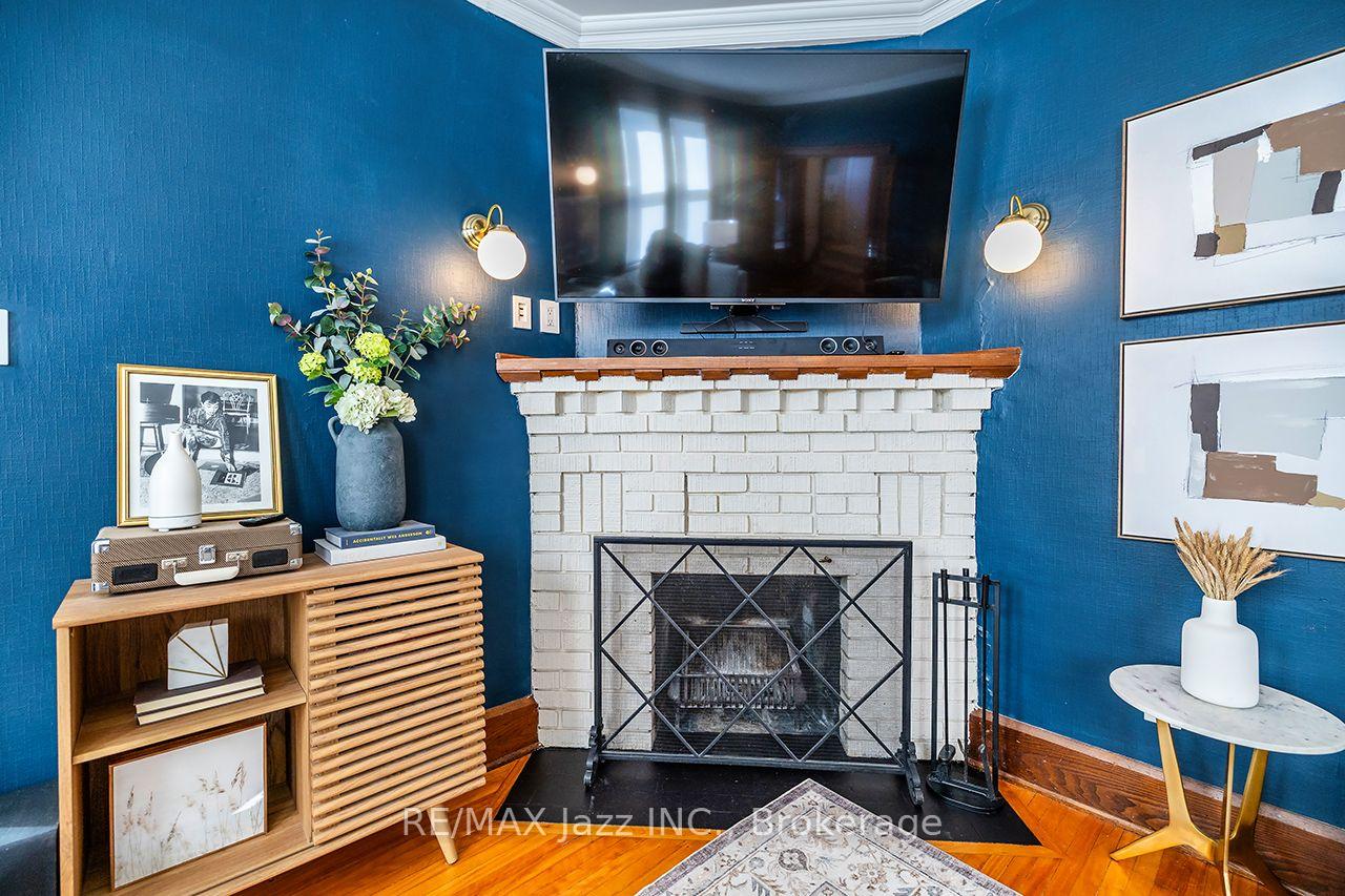 Photo 16 of 142 Adelaide Avenue W, Oshawa, O'Neill — HOMEH