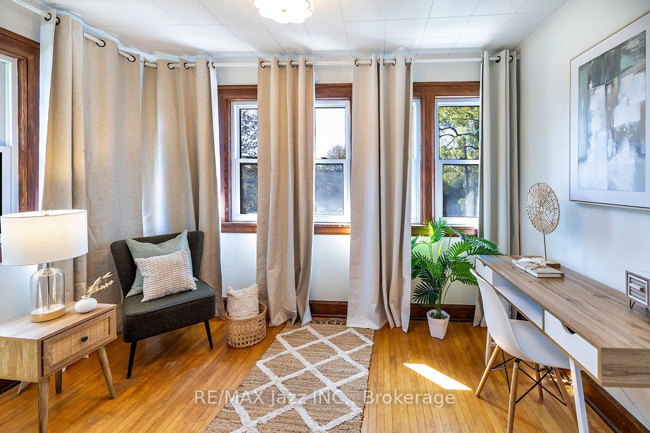 Photo 36 of 142 Adelaide Avenue W, Oshawa, O'Neill — HOMEH